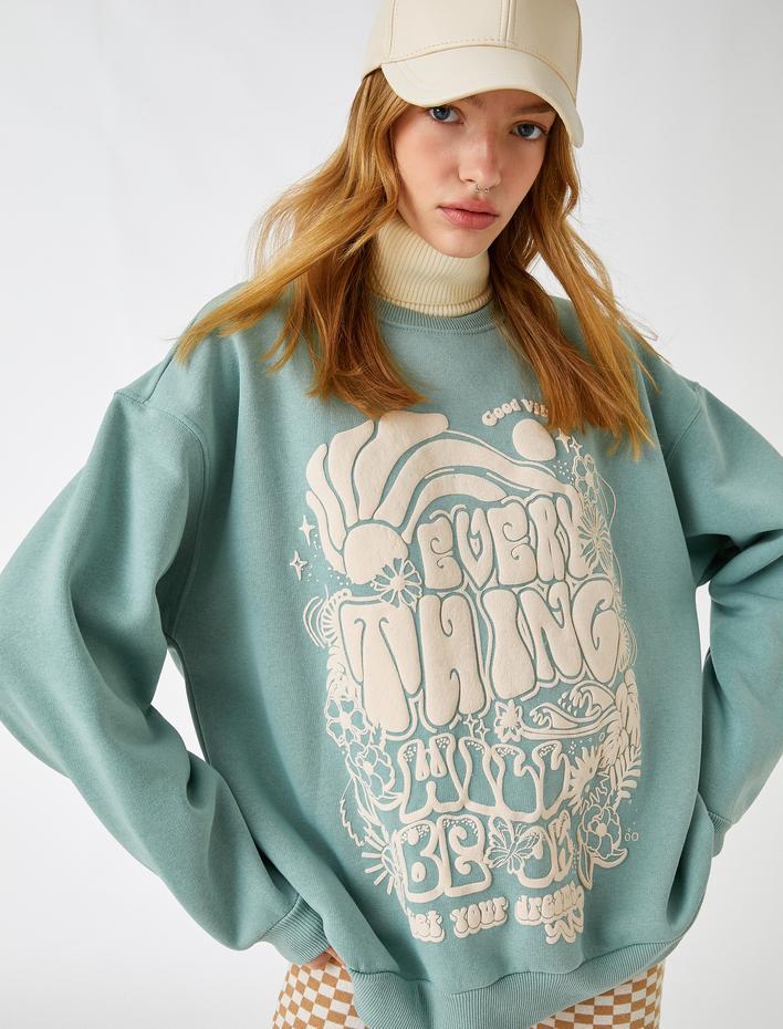  Oversize Sweatshirt Dik Yaka Baskılı İçi Polarlı