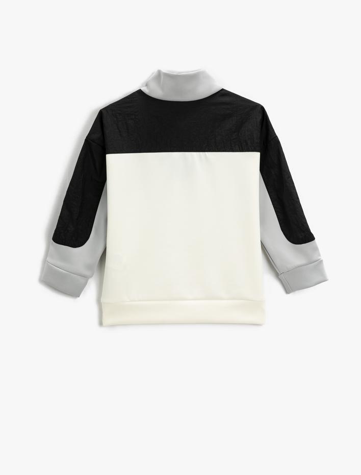 Erkek Çocuk Renk Kontrastlı Dik Yaka Sweatshirt