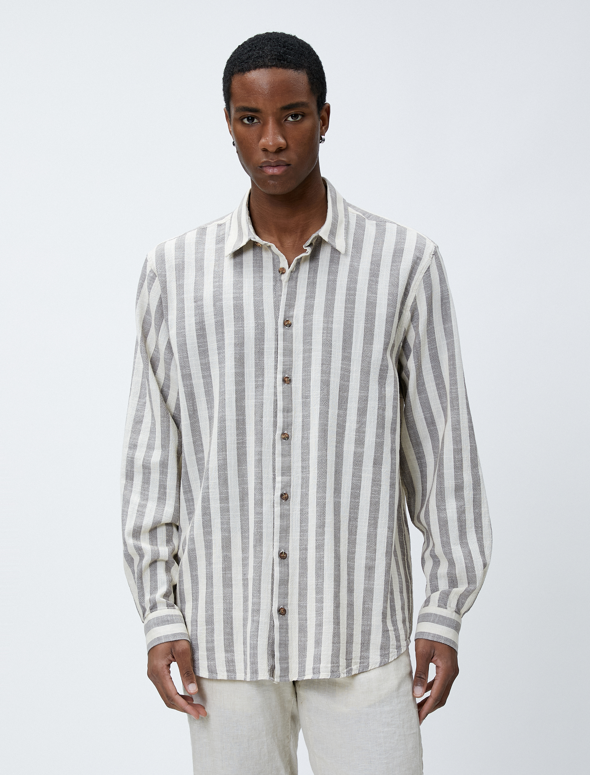   Klasik Yaka Gömlek Düğmeli Pamuklu