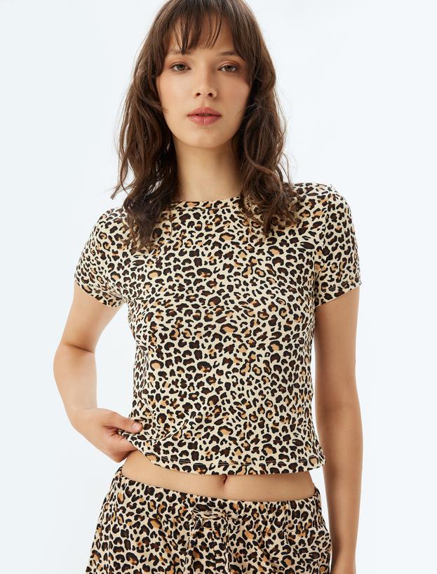 Leoparlı Crop Pijama Üstü Kısa Kollu Bisiklet Yaka_0