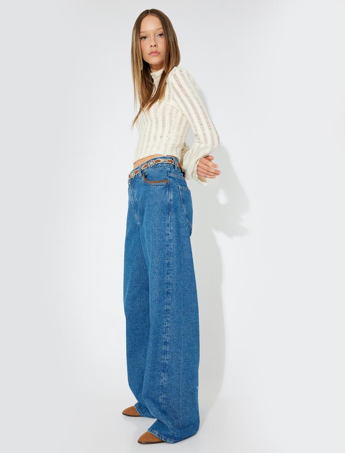  Koton X Zeynep Bastık - Uzun Kollu Yarı Transparan Ajurlu Dik Yaka Tişört