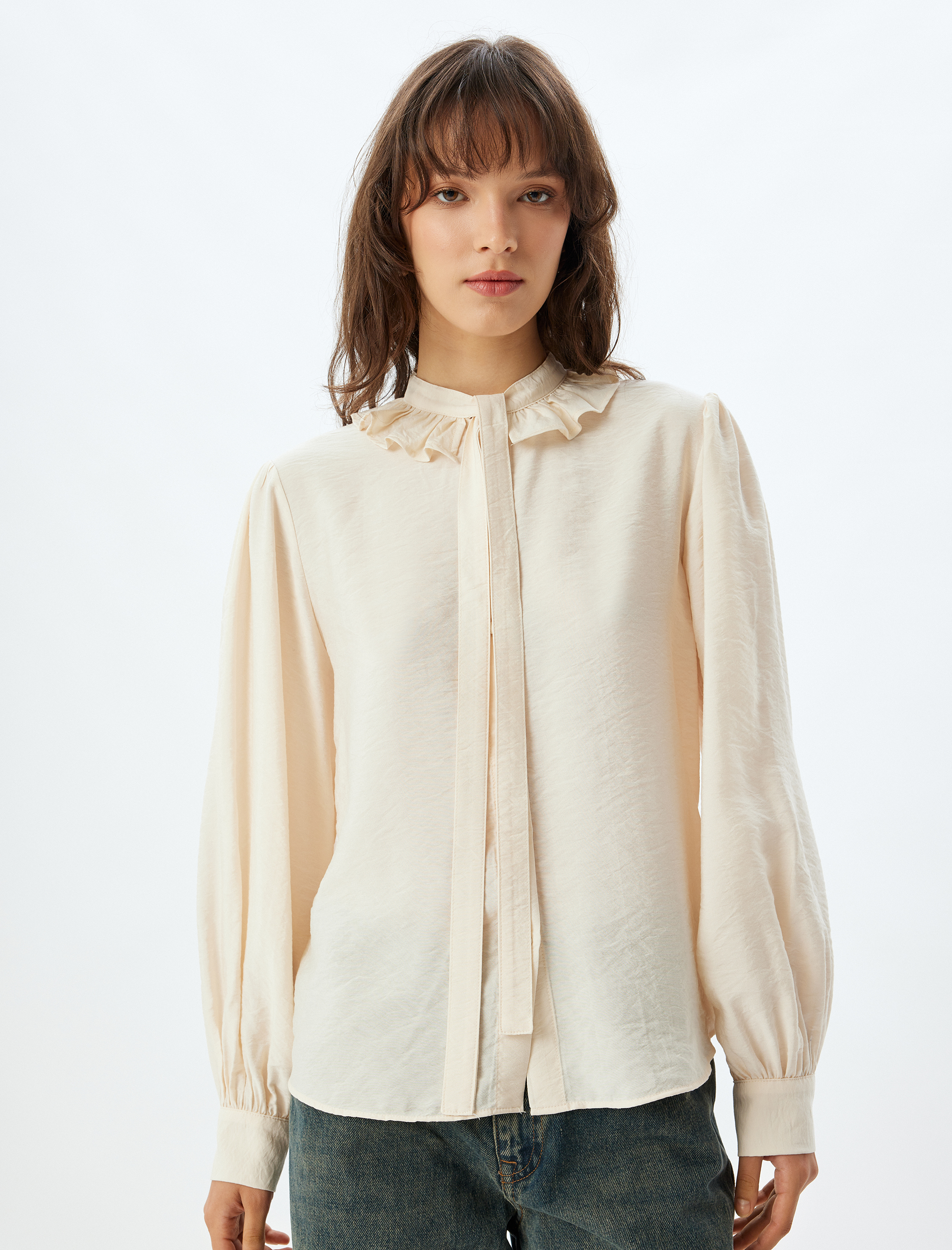 Koton X Sima Tarkan - Fiyonk Fular Yaka Gömlek Viskon Kumaş Uzun Kollu