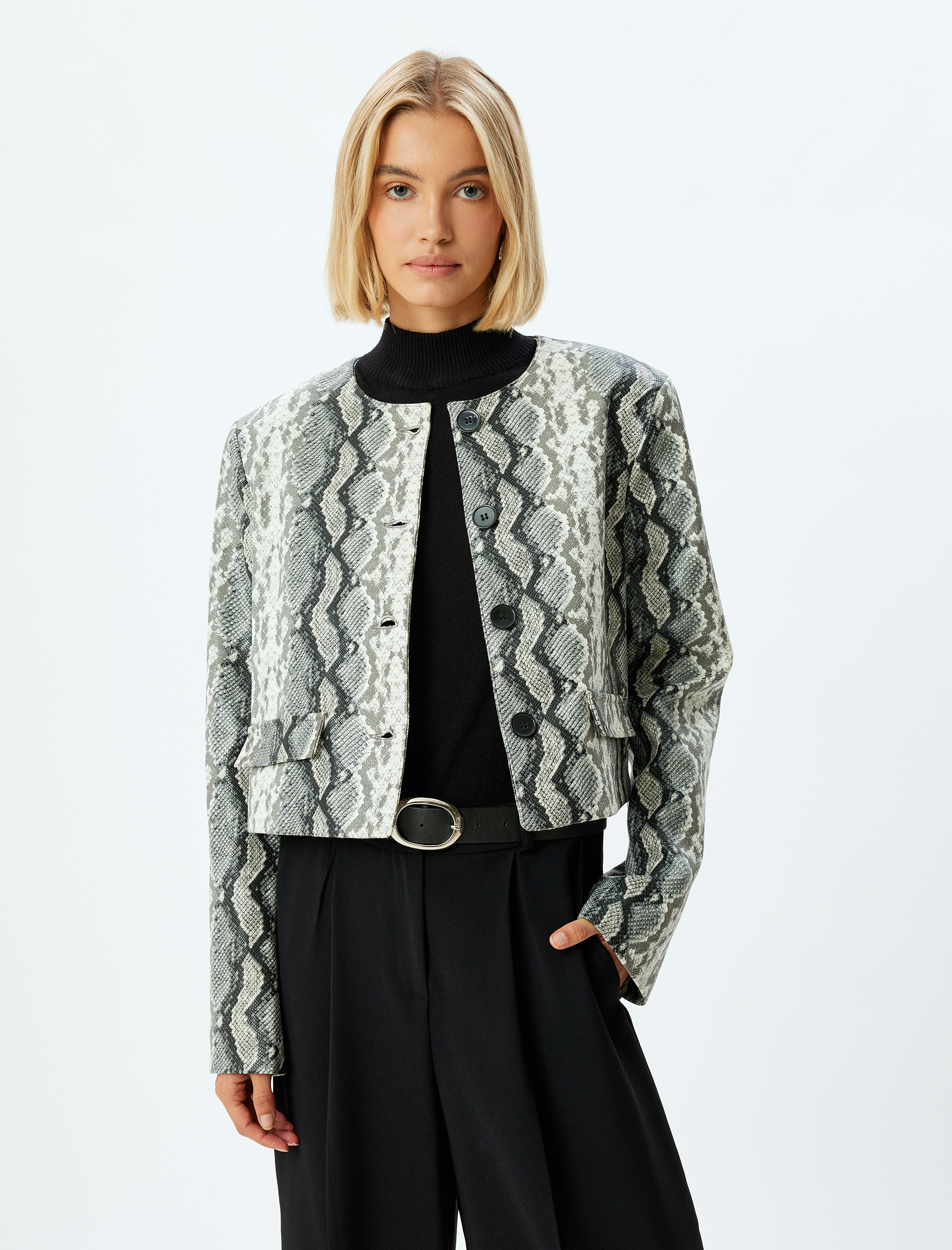 Suni Deri Ceket Yılan Derisi Görünümlü Yuvarlak Yaka Düğmeli