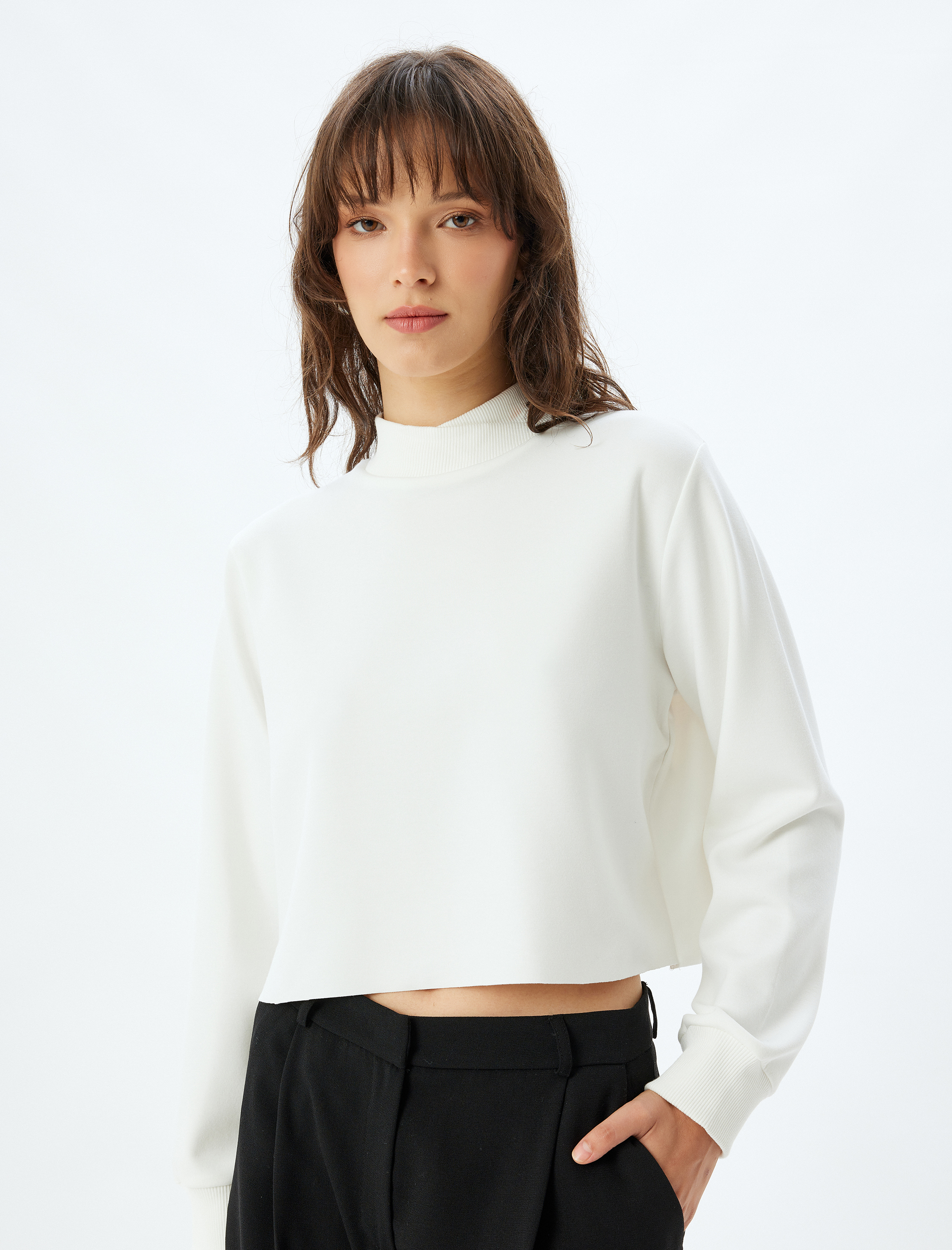   Uzun Kollu Basic Dik Yaka Sweatshirt