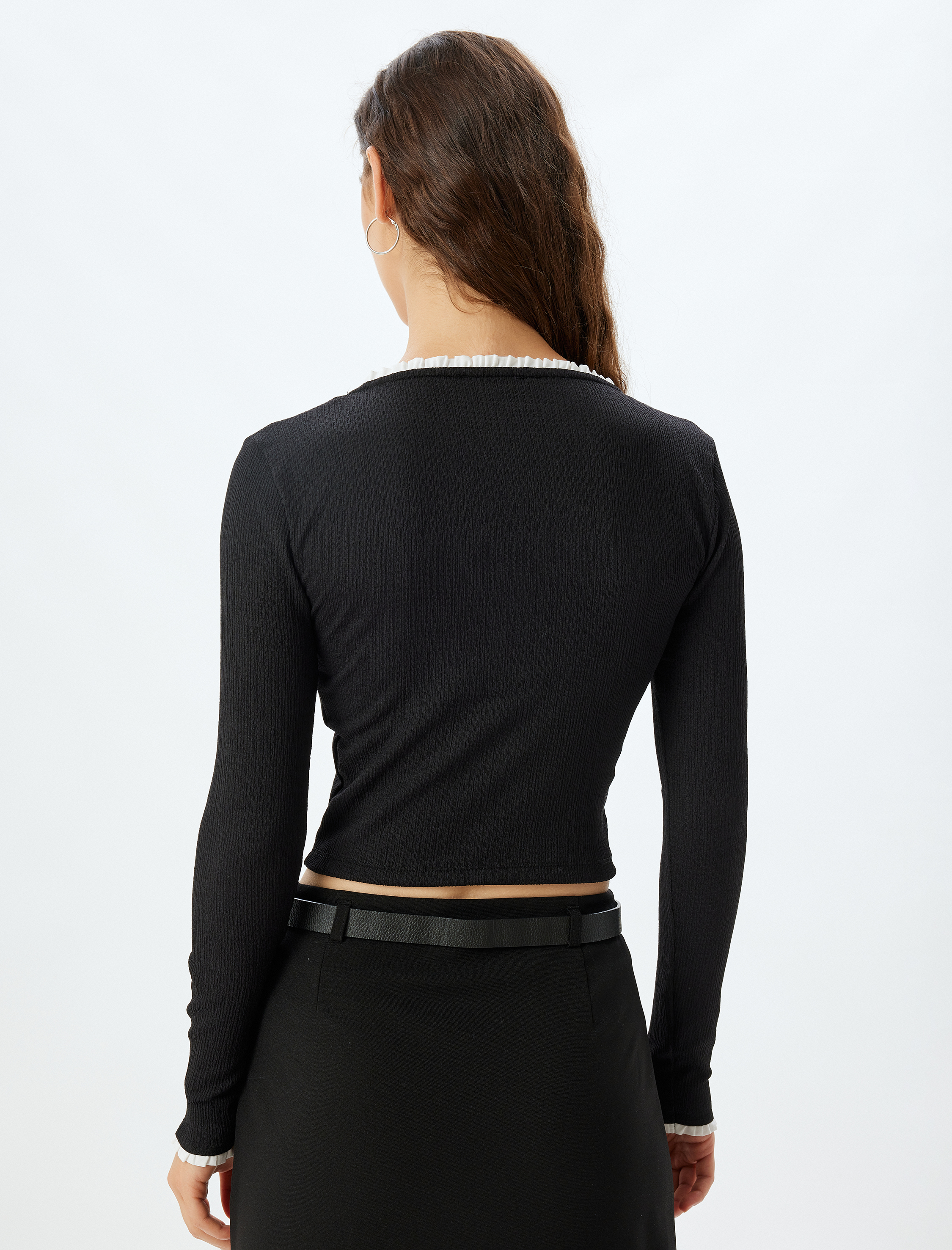   Crop Tişört Uzun Kollu Fiyonklu Slim Fit Kare Yaka Bürümcük