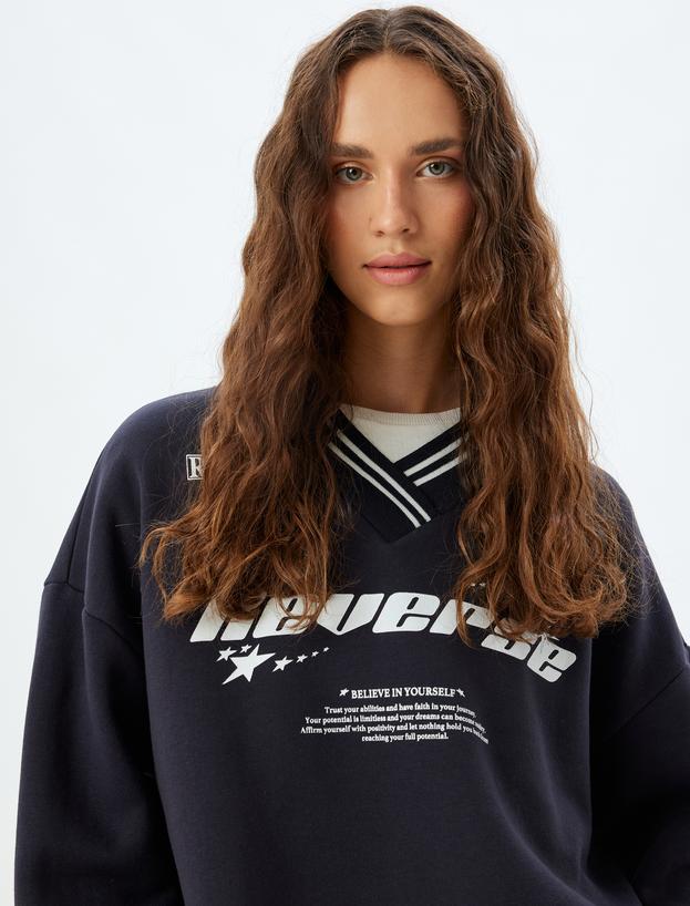 Oversize Sweatshirt V Yaka Slogan Baskılı Biyeli_0