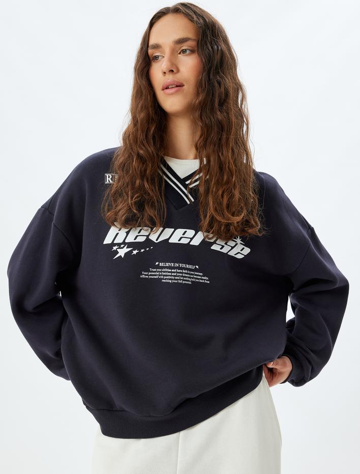  Şardonlu Oversize Sweatshirt V Yaka Slogan Baskılı Biyeli