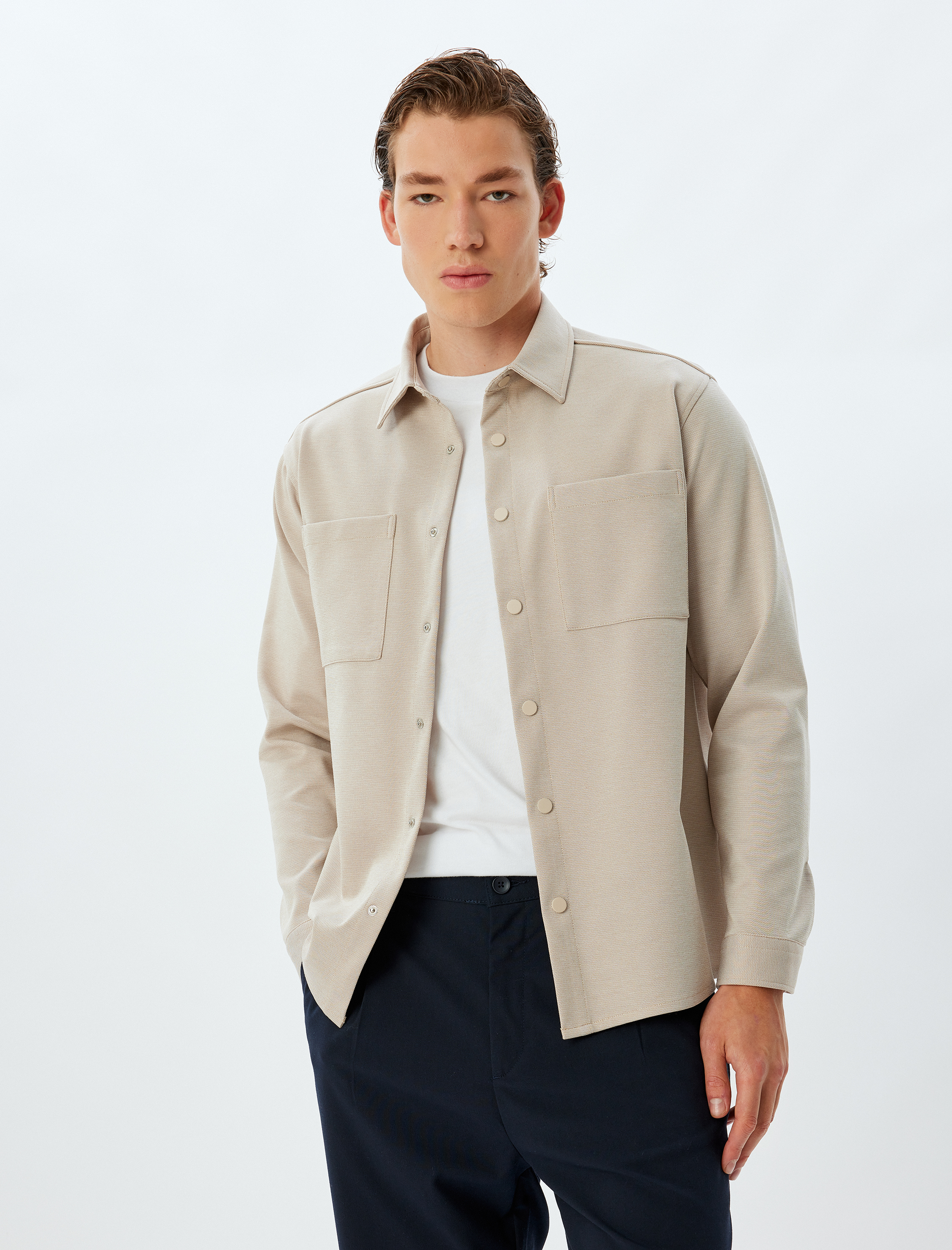   Çıt Çıt Düğmeli Regular Fit Viskon Karışımlı Cep Detaylı Uzun Kollu Gömlek