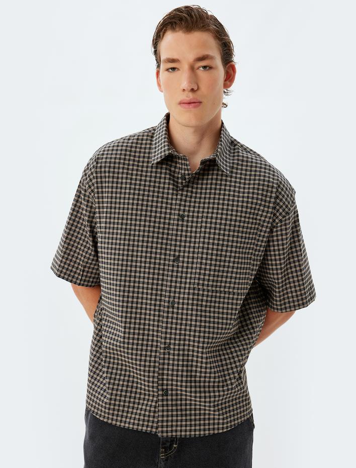  Ekose Desenli Regular Fit Cep Detaylı Pamuk Karışımlı Kısa Kollu Gömlek