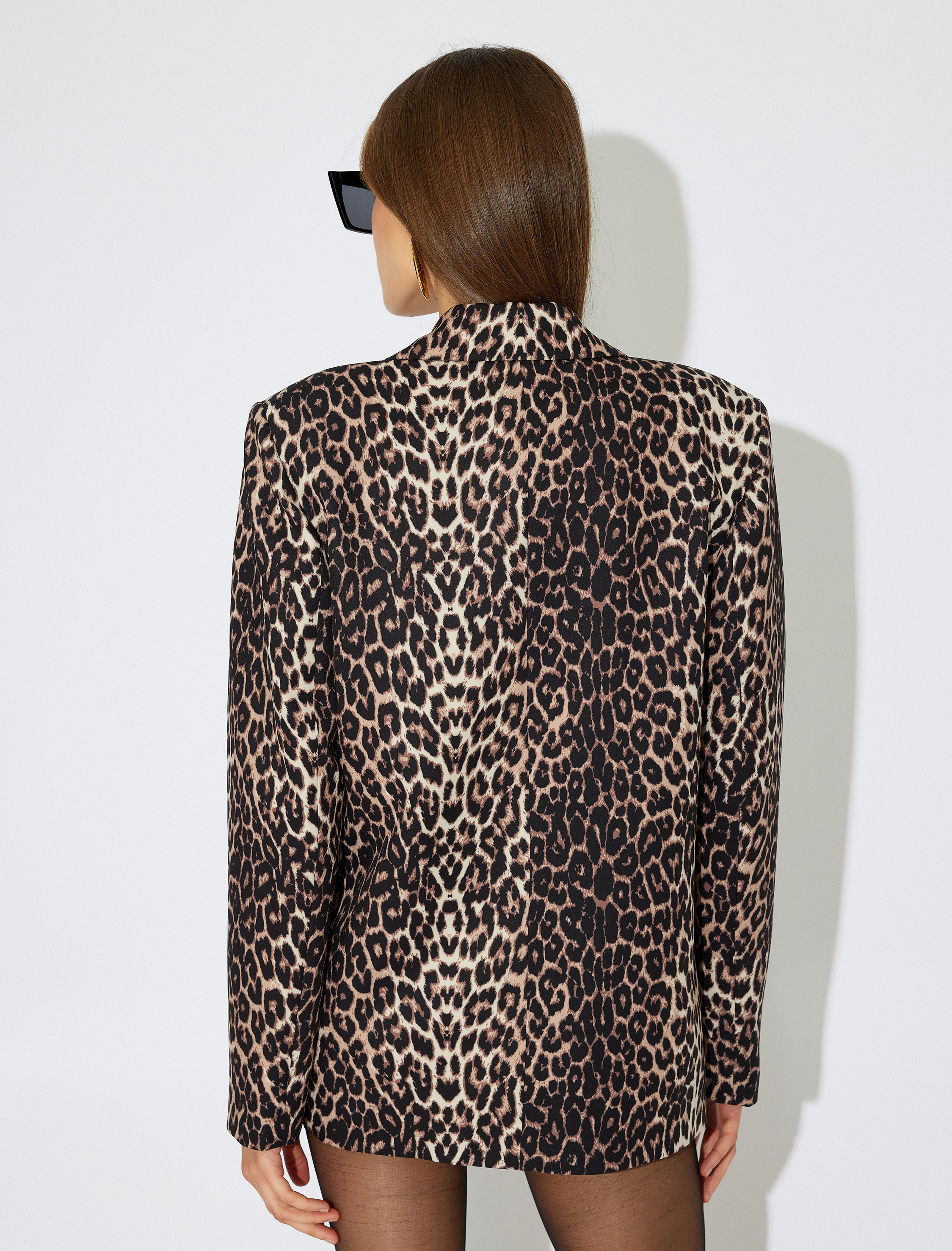   Koton X Zeynep Bastık - Cepli Düğmeli Kruvaze Leopar Blazer Ceket