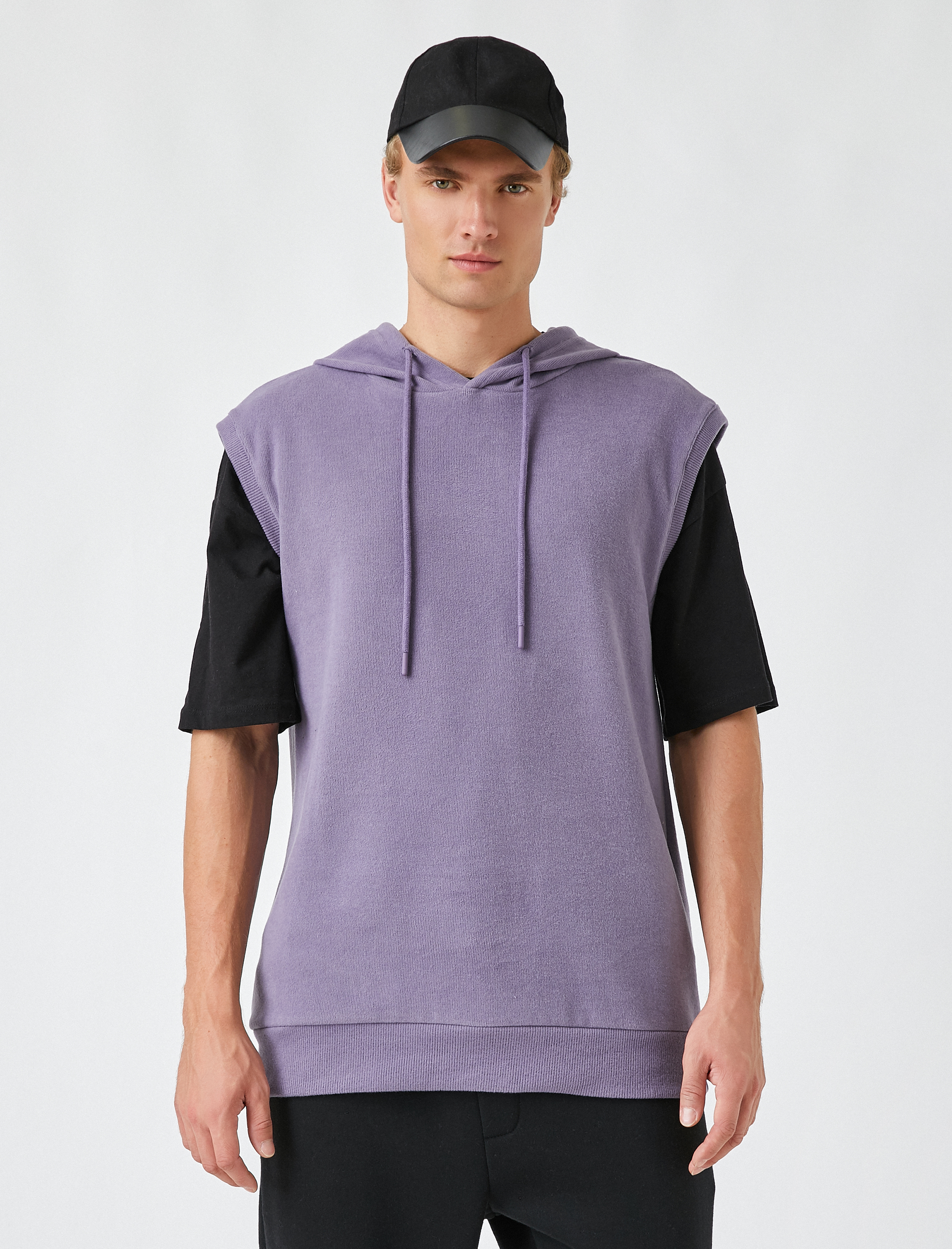   Kolsuz Kapüşonlu Sweatshirt