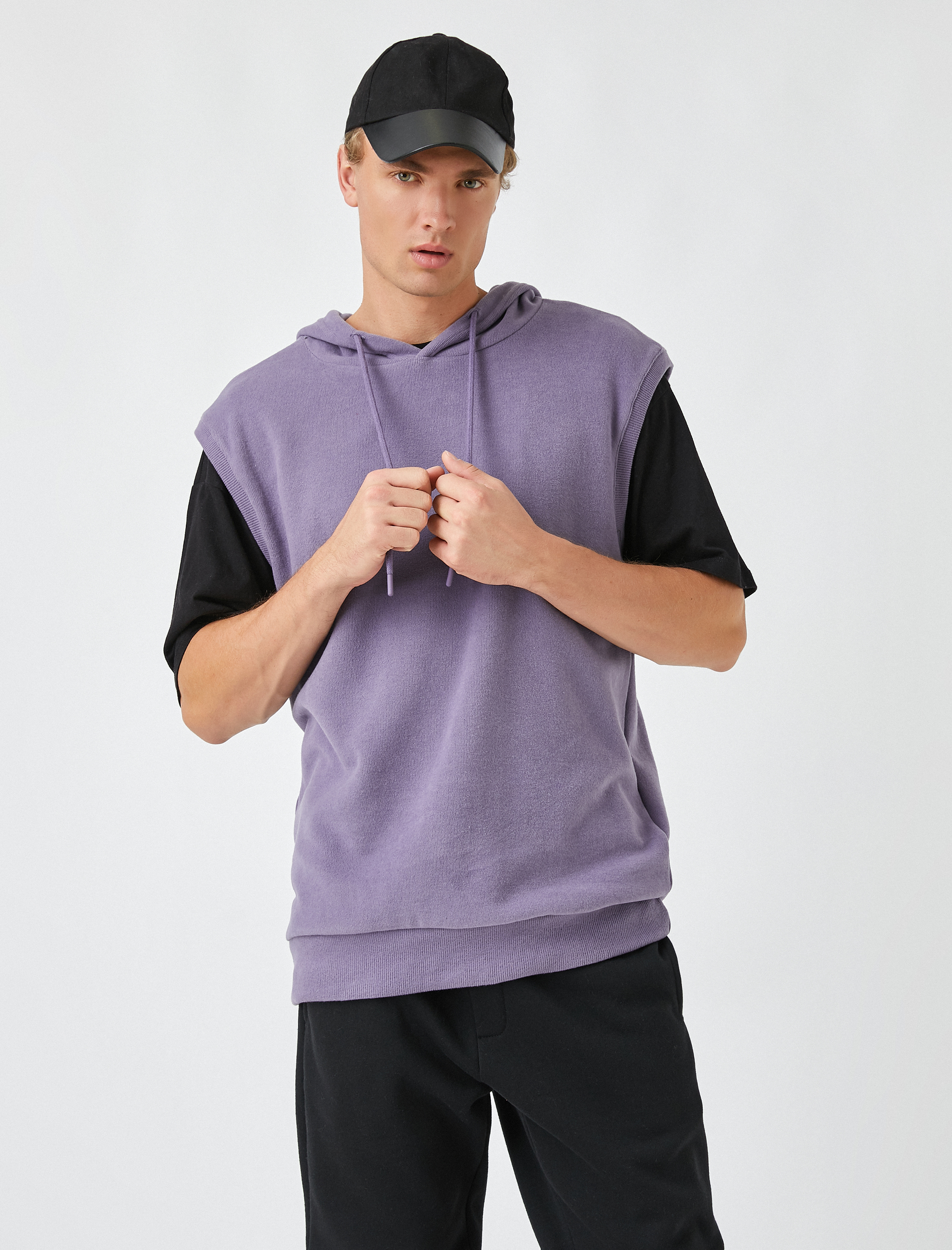   Kolsuz Kapüşonlu Sweatshirt