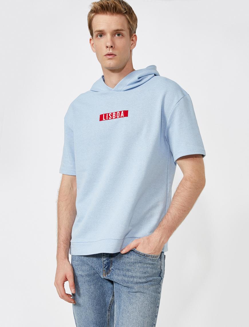  Kısa Kollu Baskılı Kapüşonlu Sweatshirt