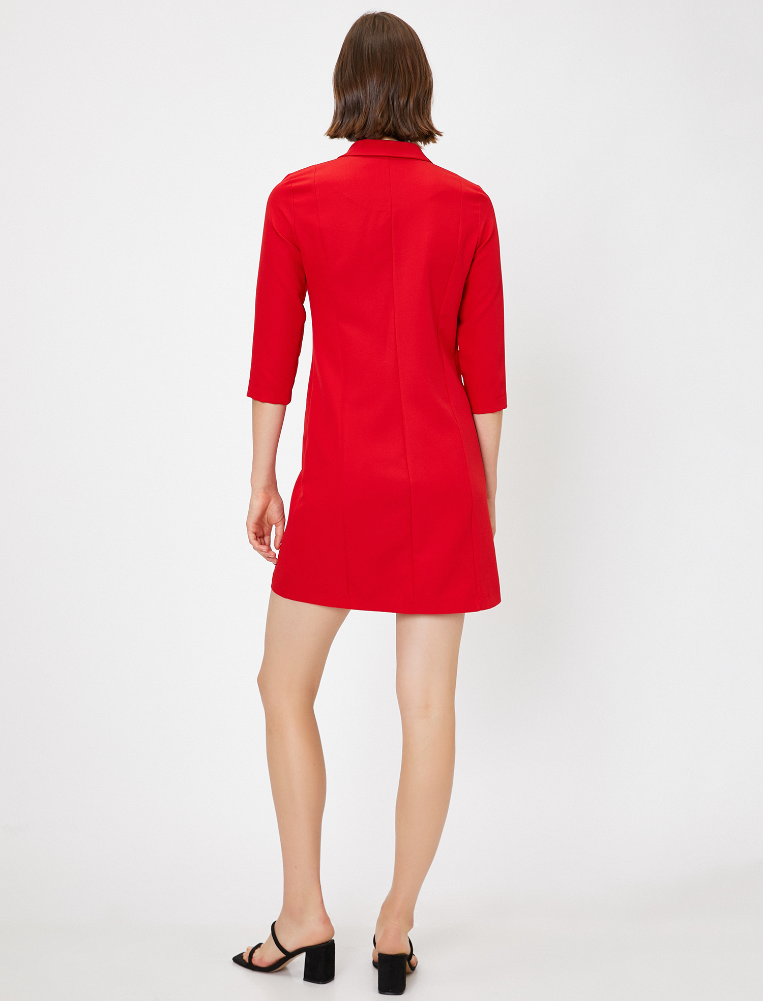   Düğme Detaylı Elbise