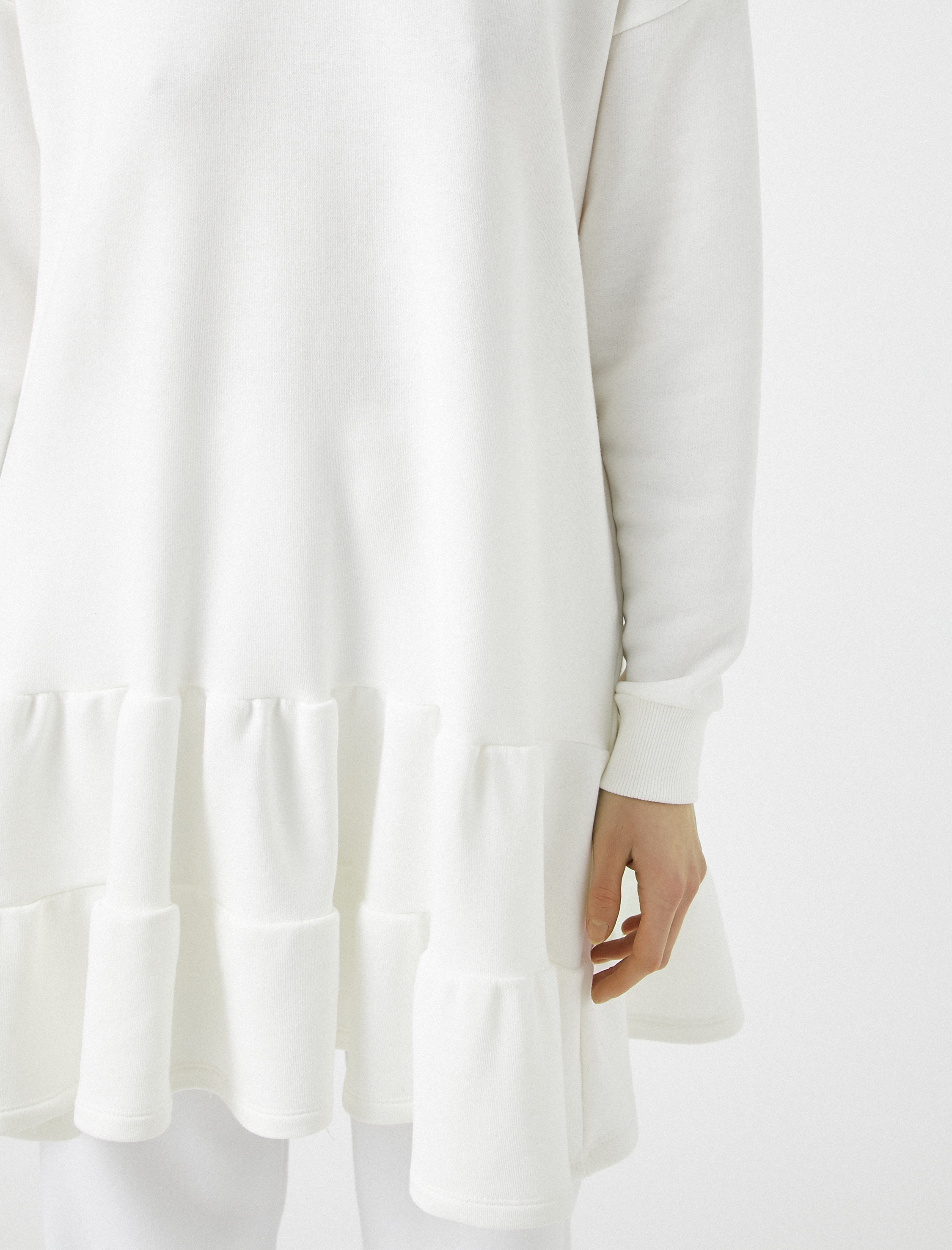 Pamuklu Bisiklet Yaka Uzun Kollu Oversize Kısa Elbise