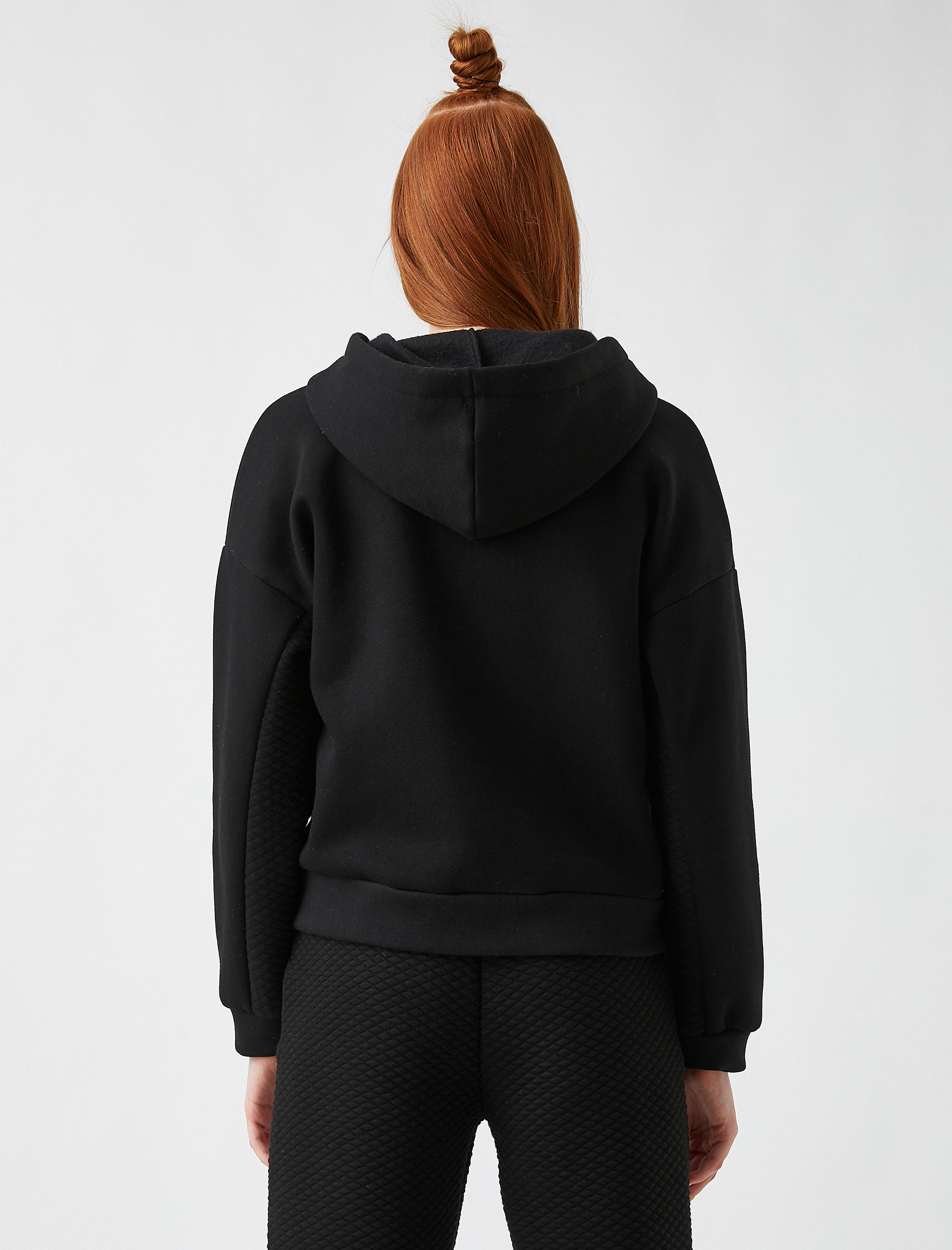   Kapüşonlu Cepli Fermuarlı Sweatshirt