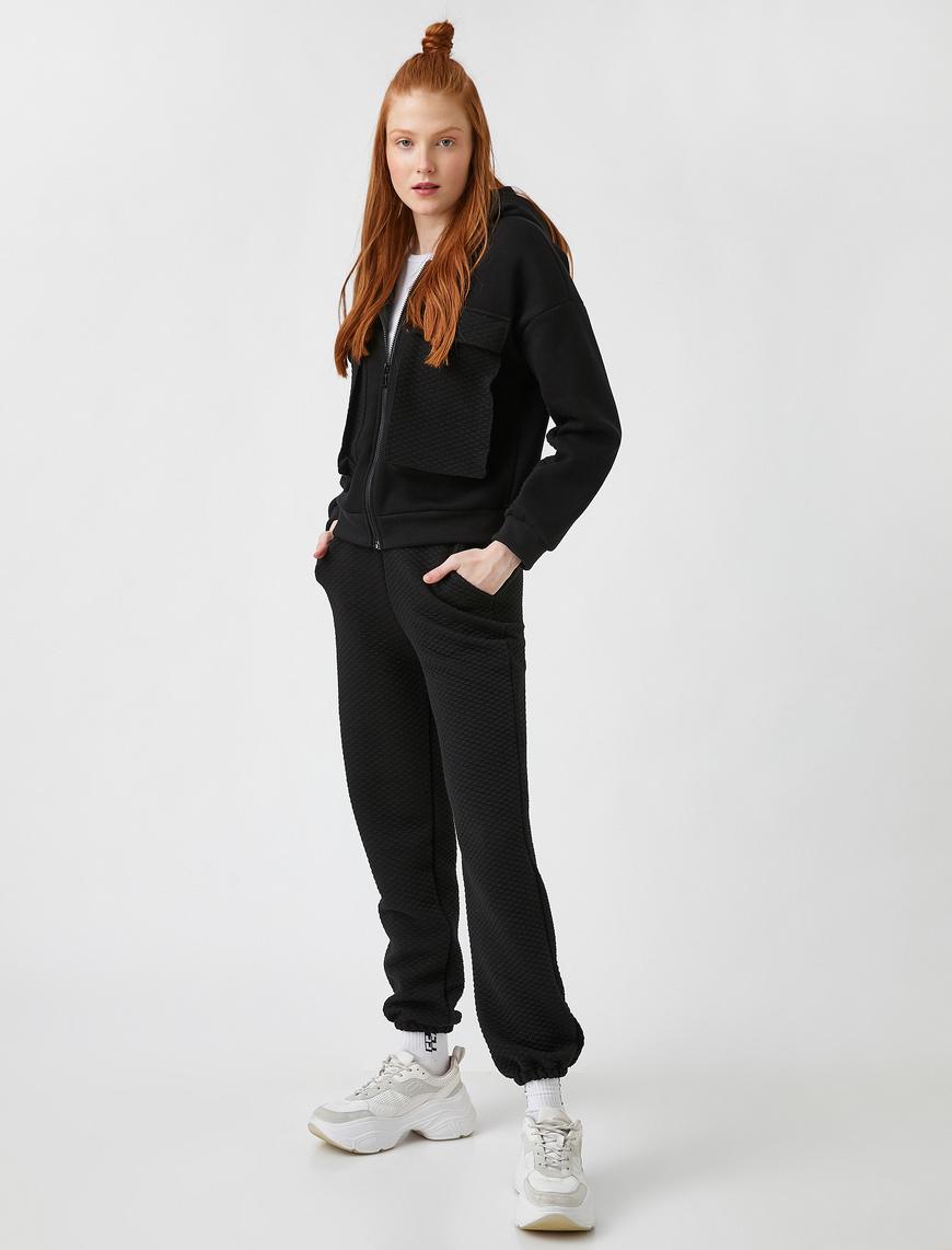   Kapüşonlu Cepli Fermuarlı Sweatshirt