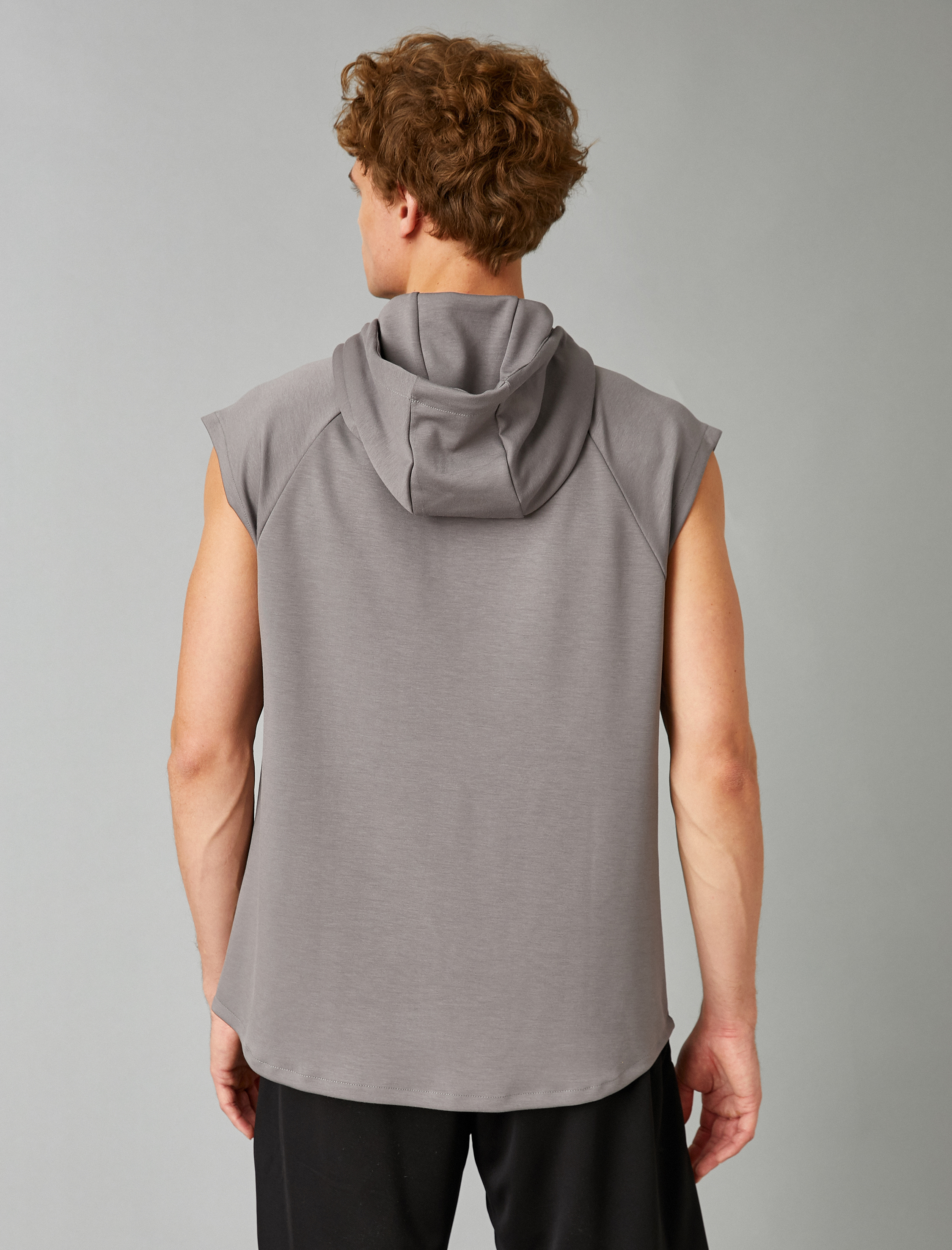   Kapüşonlu Kısa Kollu Spor Sweatshirt