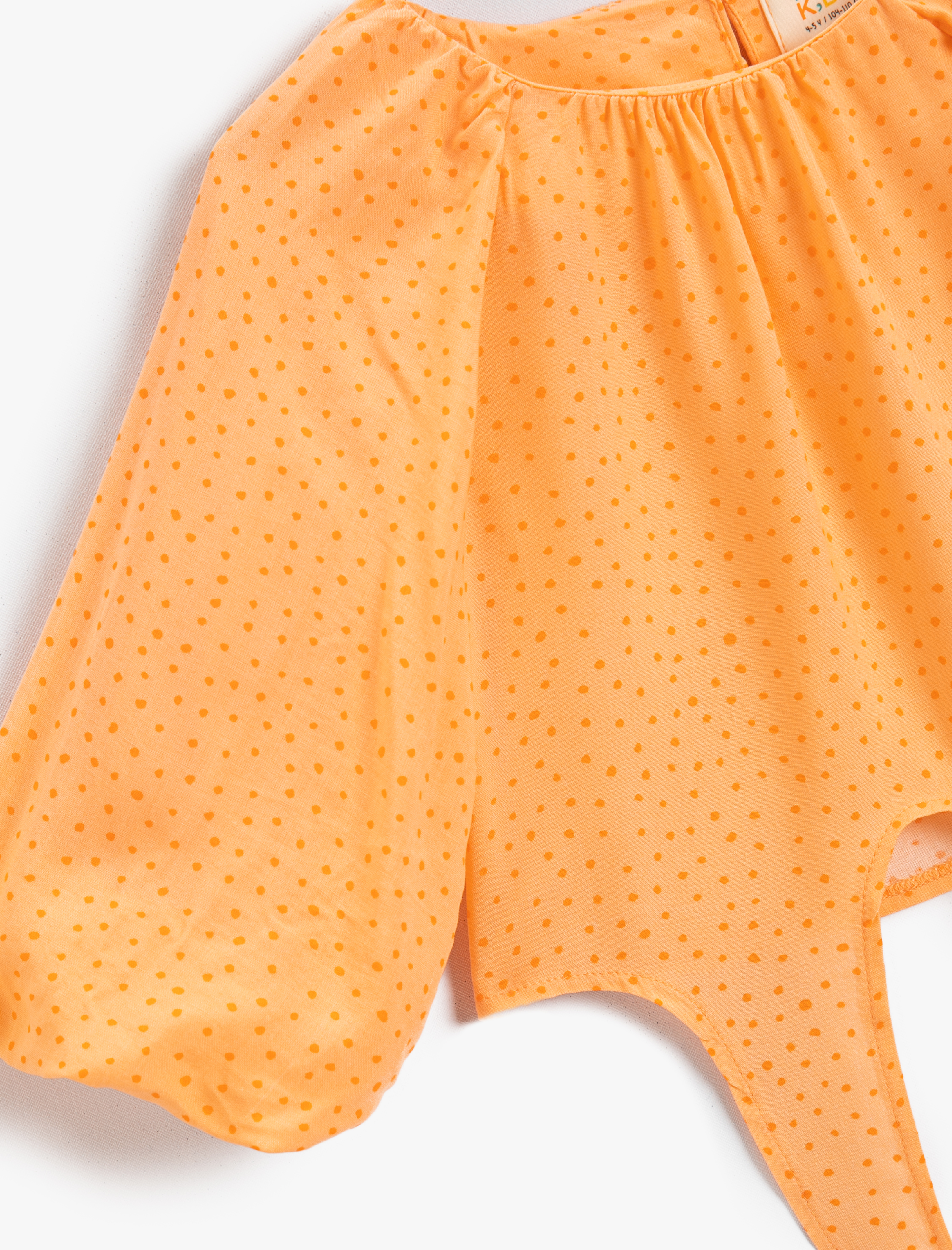  Kız Çocuk Puantiye Desenli Beli Bağlamalı Crop Balon Kol Bluz