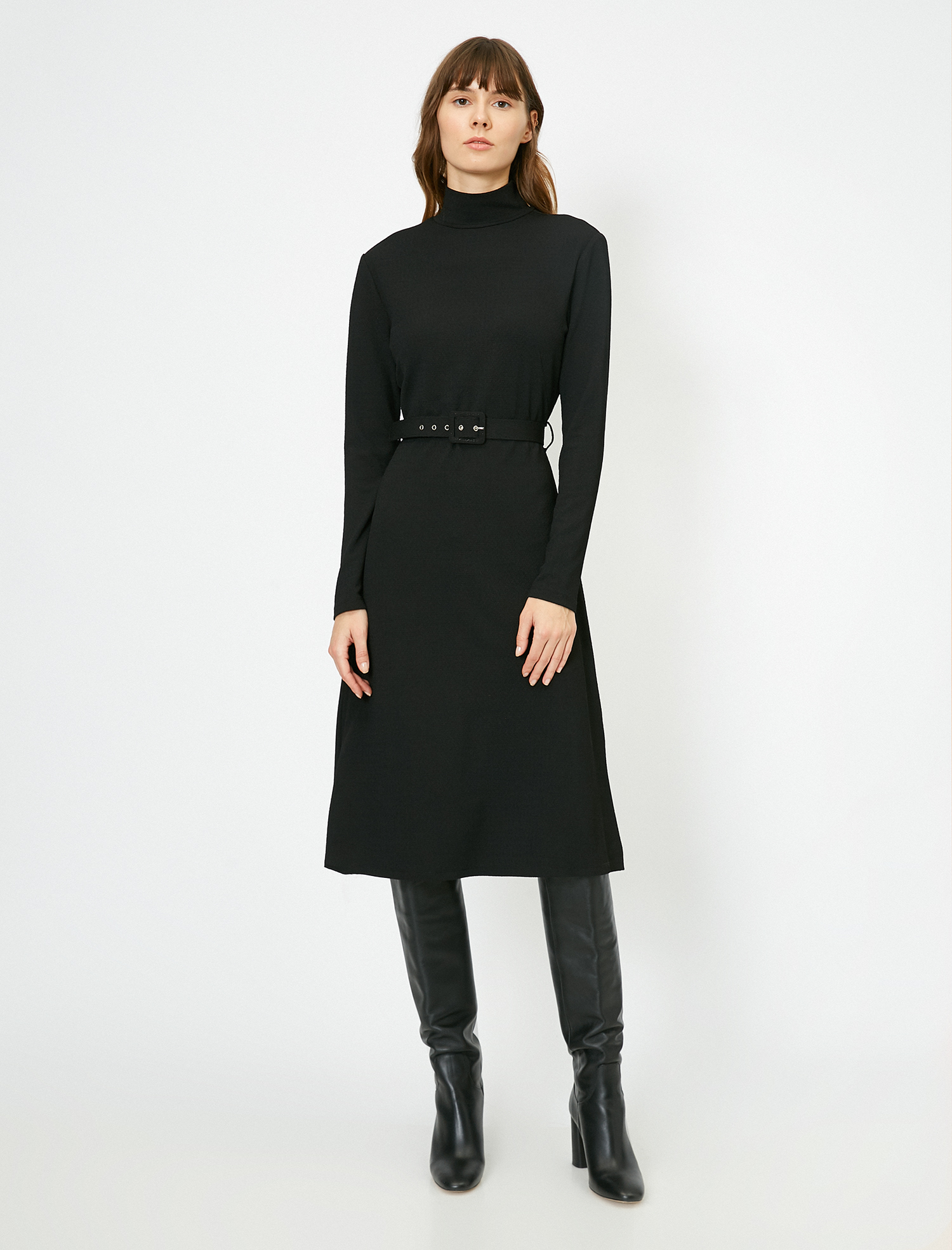   Düğme Detaylı Tişört