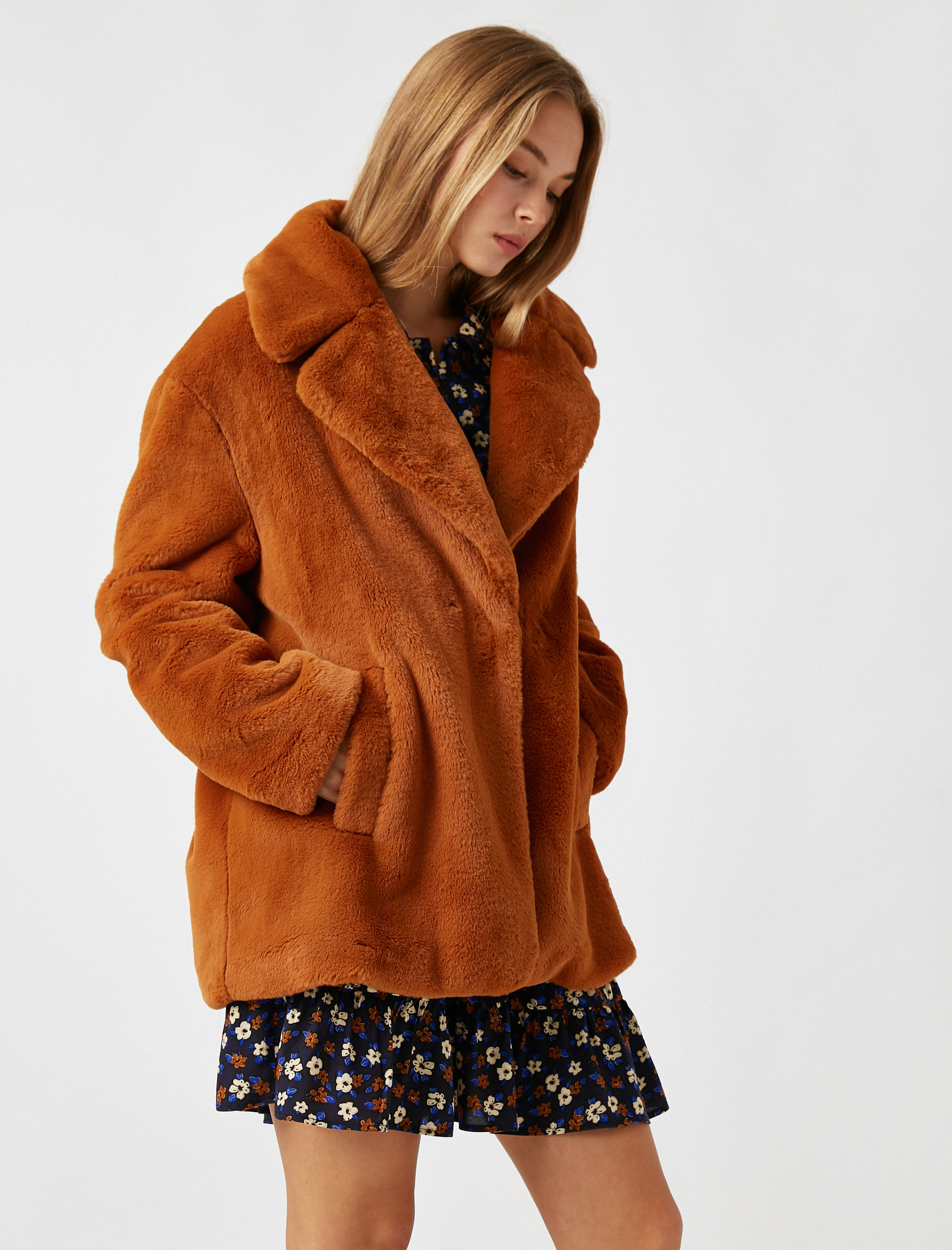   Oversize Suni Kürk Kaban