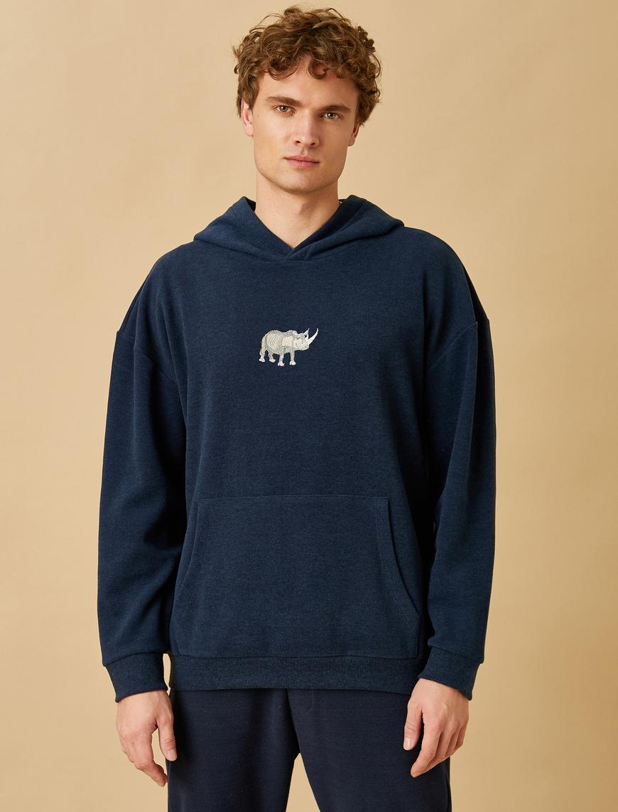   Gergedan İşlemeli Kapşonlu Sweatshirt