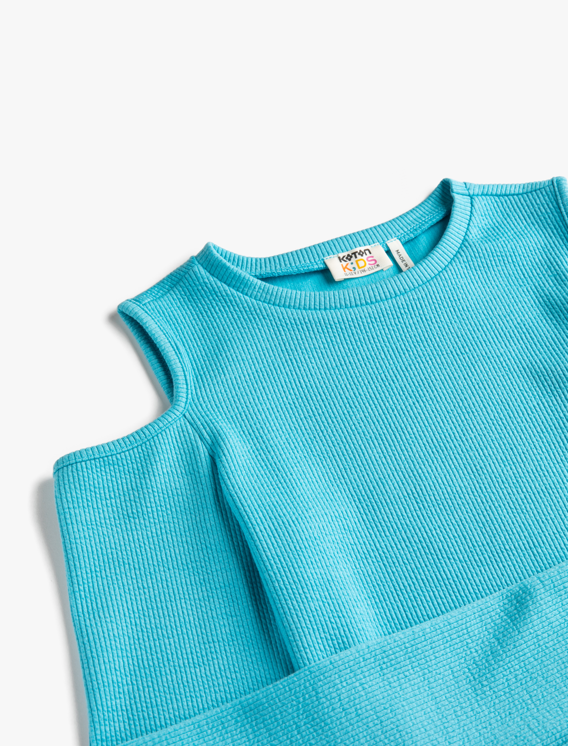  Kız Çocuk Pencere Detaylı Uzun Kollu Tişört