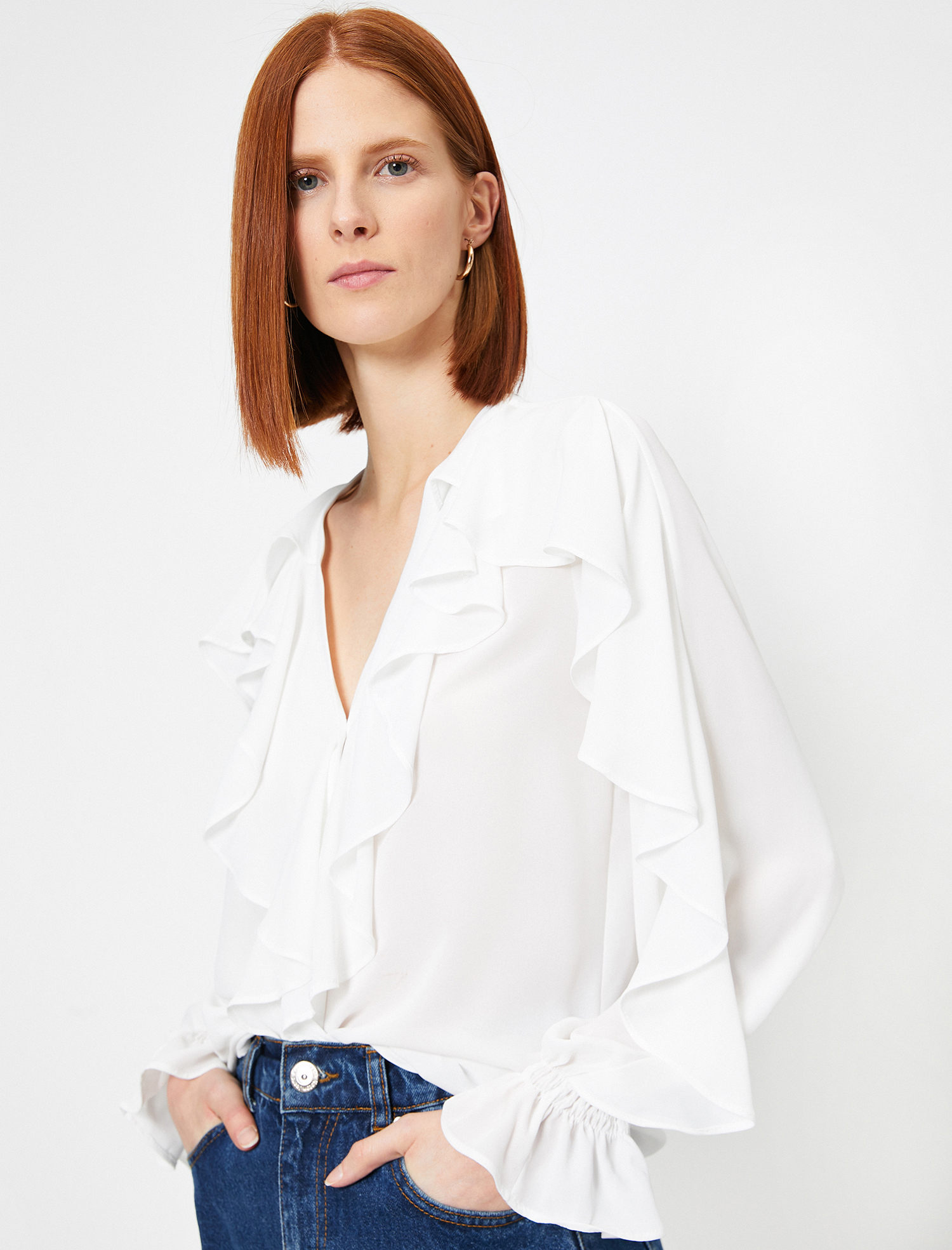   V Yaka Volanlı Gömlek