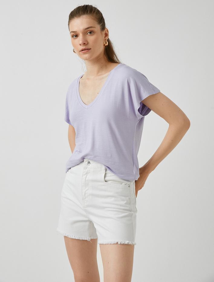  Basic Tişört V Yaka İpek Görünümlü