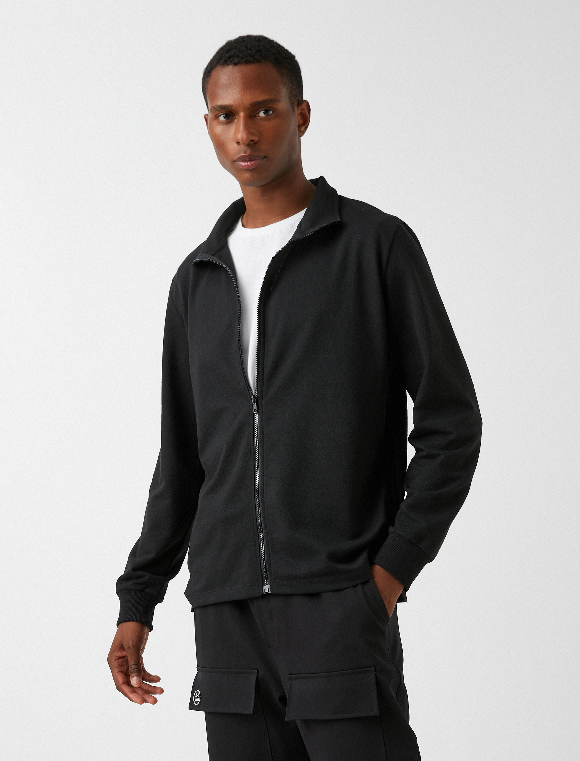   Fermuarlı Dik Yaka Sweatshirt