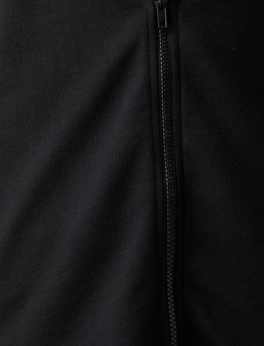   Fermuarlı Dik Yaka Sweatshirt