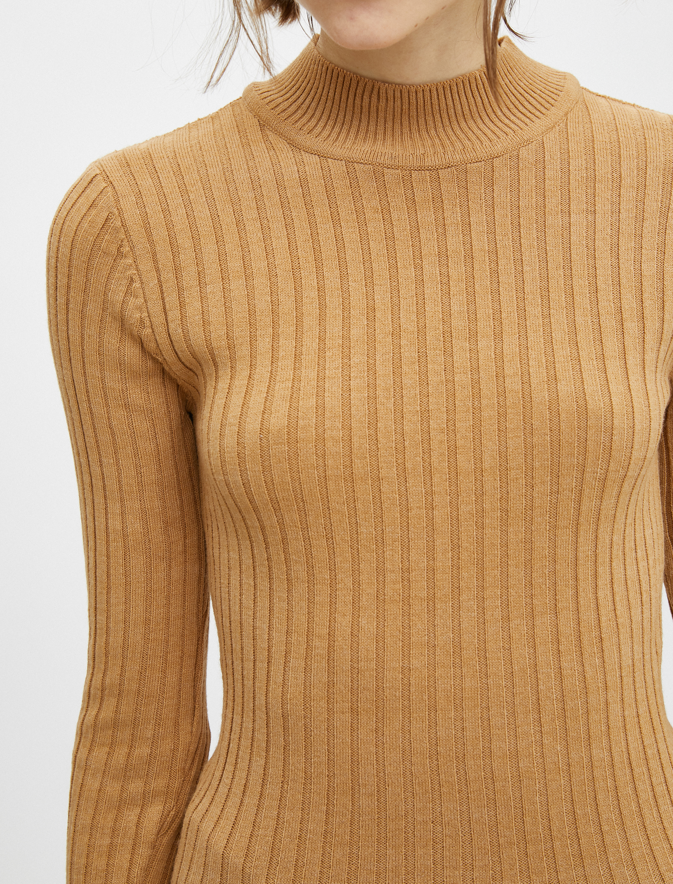   Dik Yaka Uzun Kollu Slim Triko Kazak