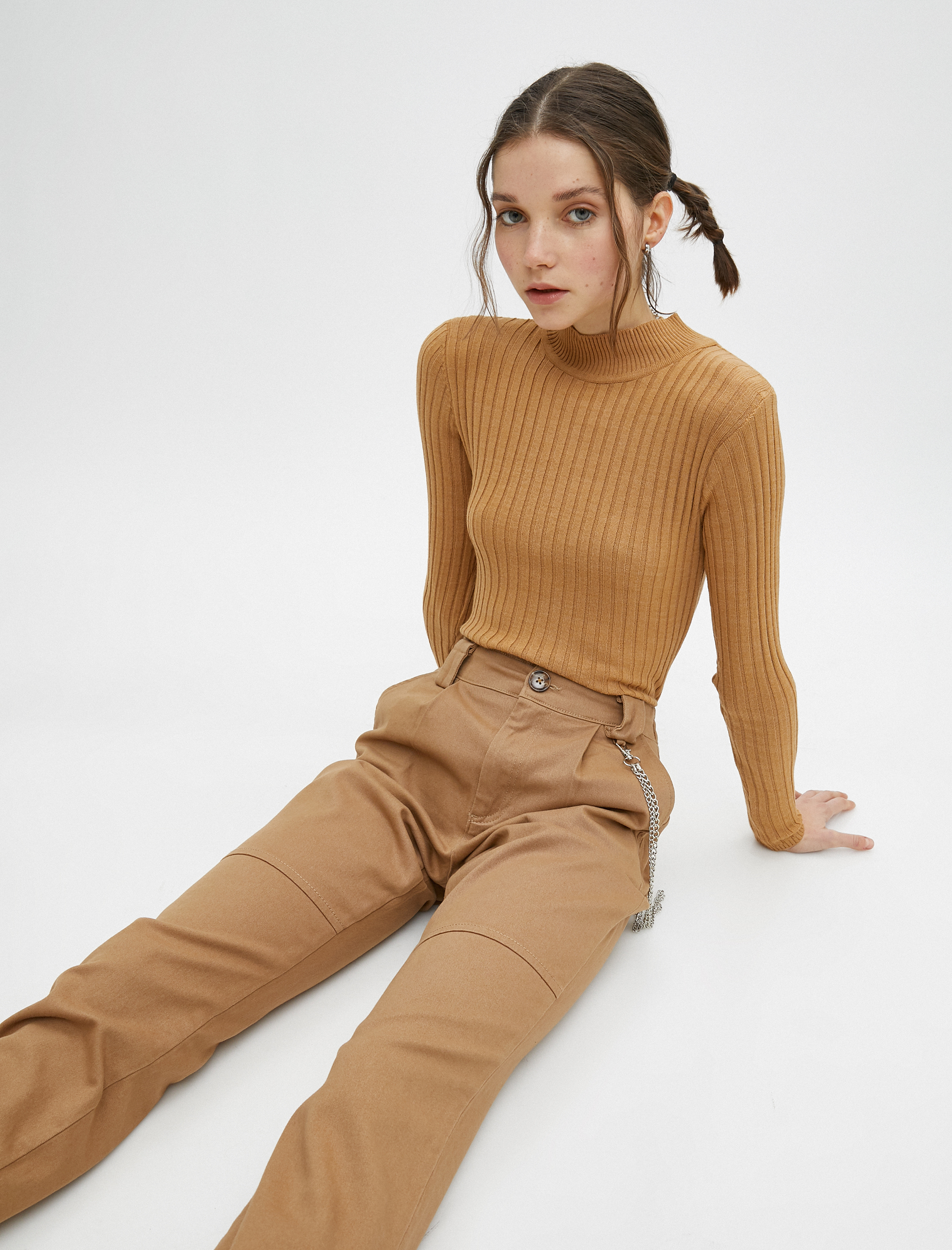   Dik Yaka Uzun Kollu Slim Triko Kazak