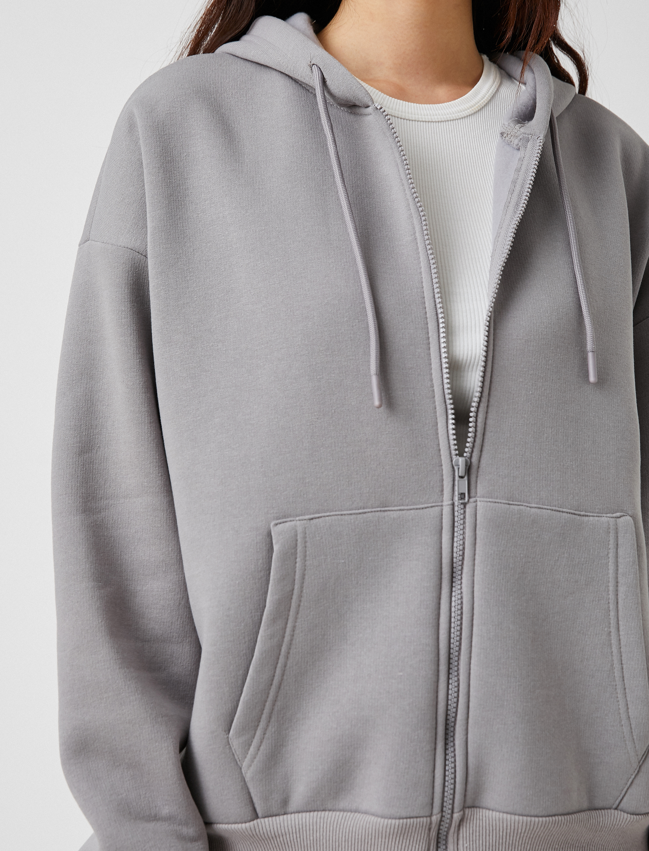   Kapüşonlu Fermuarlı Sweatshirt