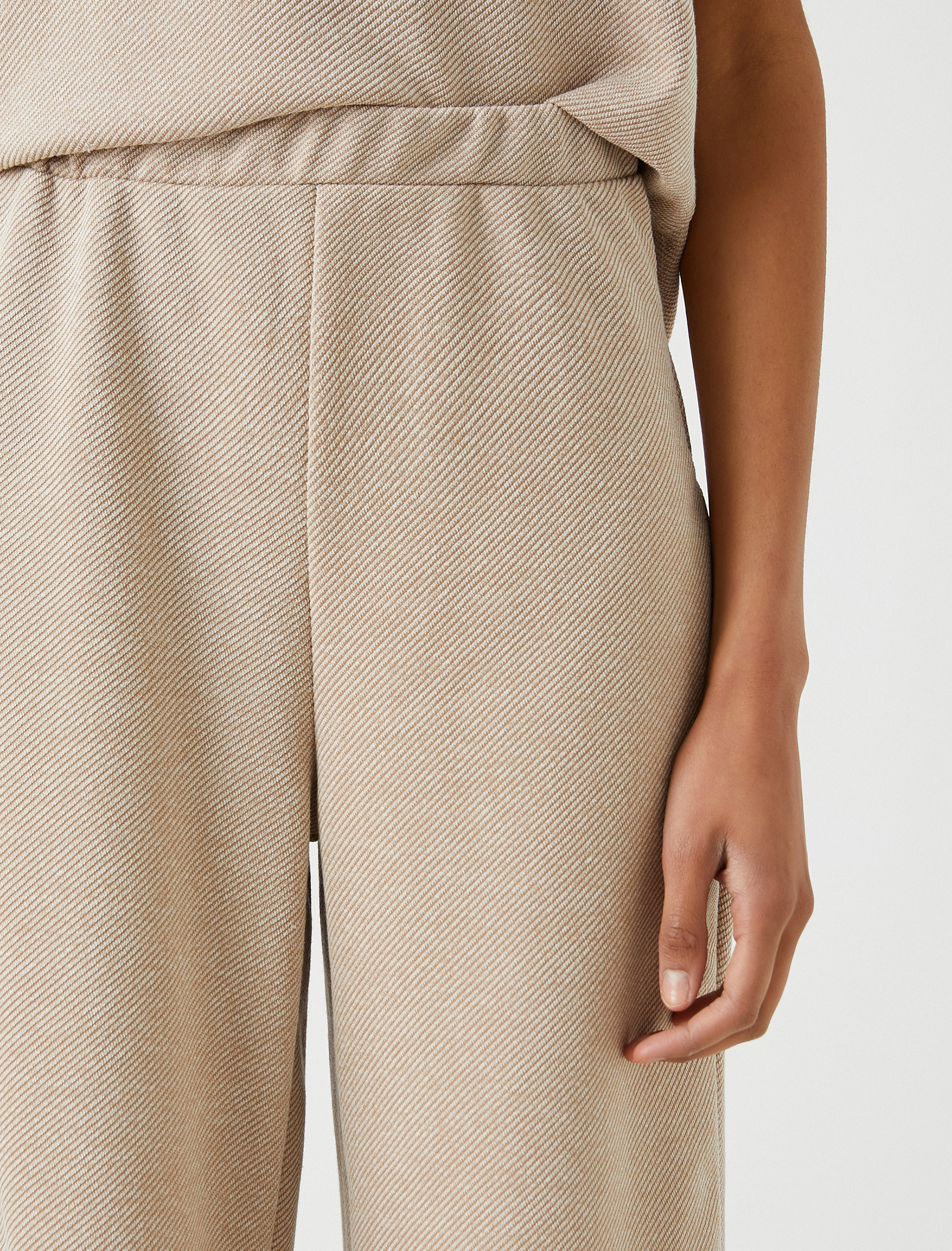   Beli Lastikli Bol Paçalı Pantolon