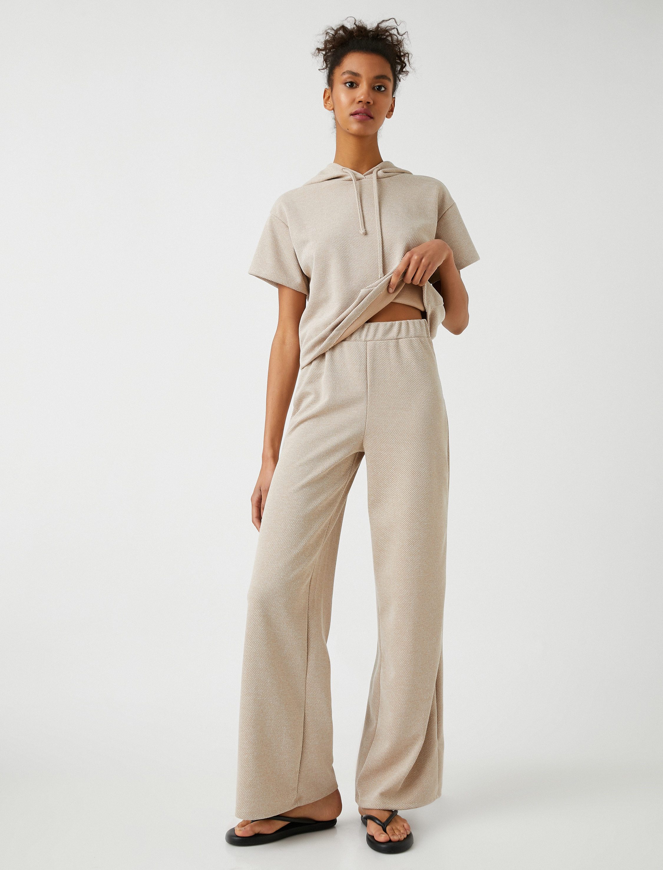   Beli Lastikli Bol Paçalı Pantolon