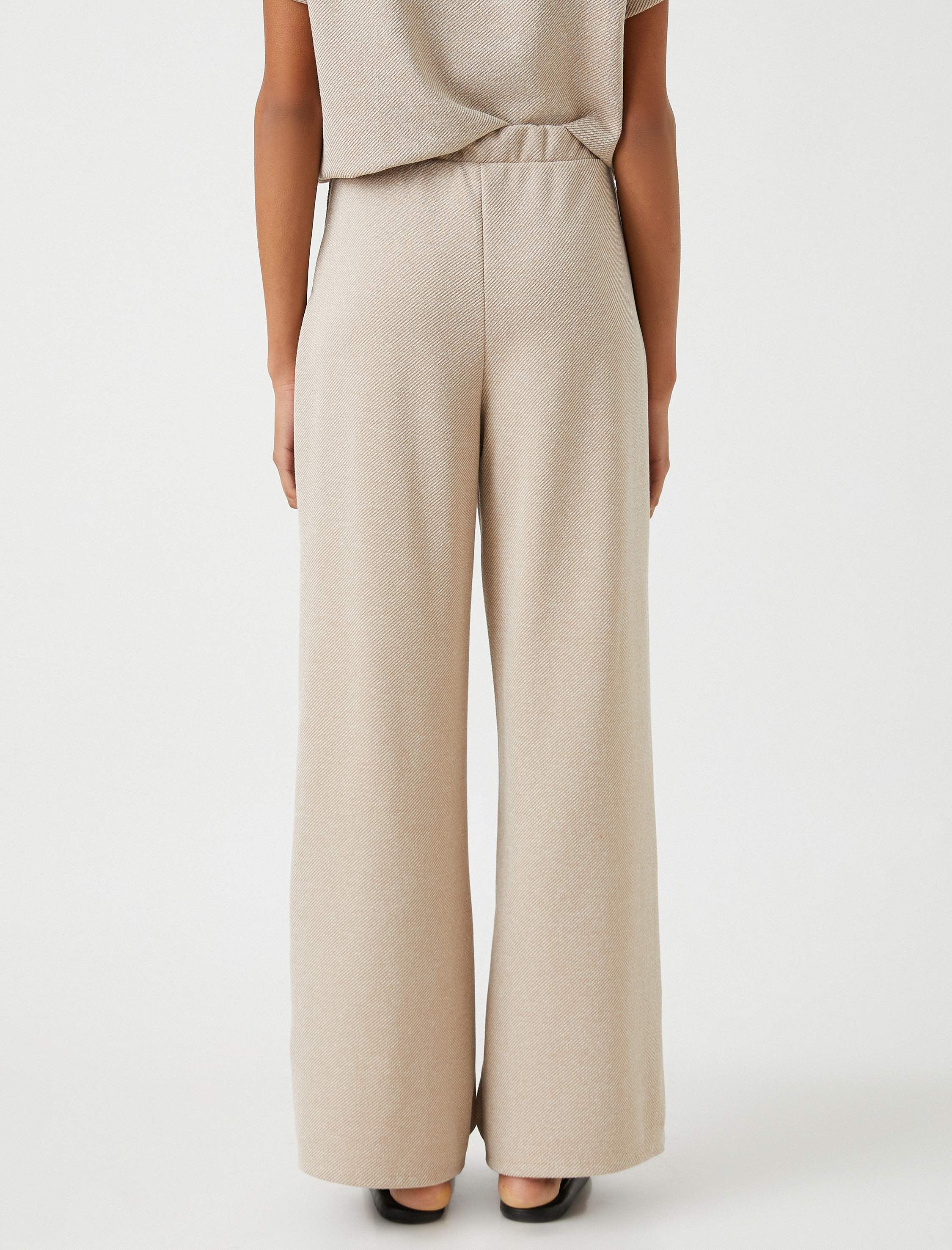   Beli Lastikli Bol Paçalı Pantolon