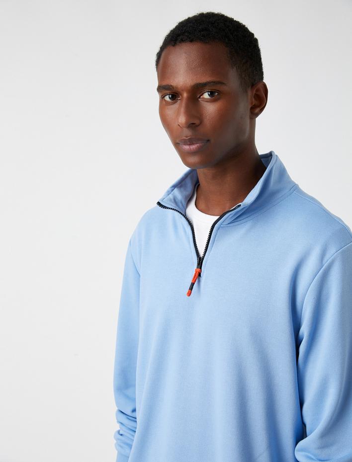  Dik Yaka Fermuarlı Sweatshirt