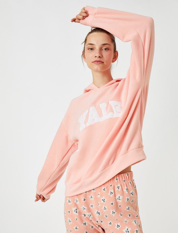  İşlemeli Kapüşonlu Sweatshirt