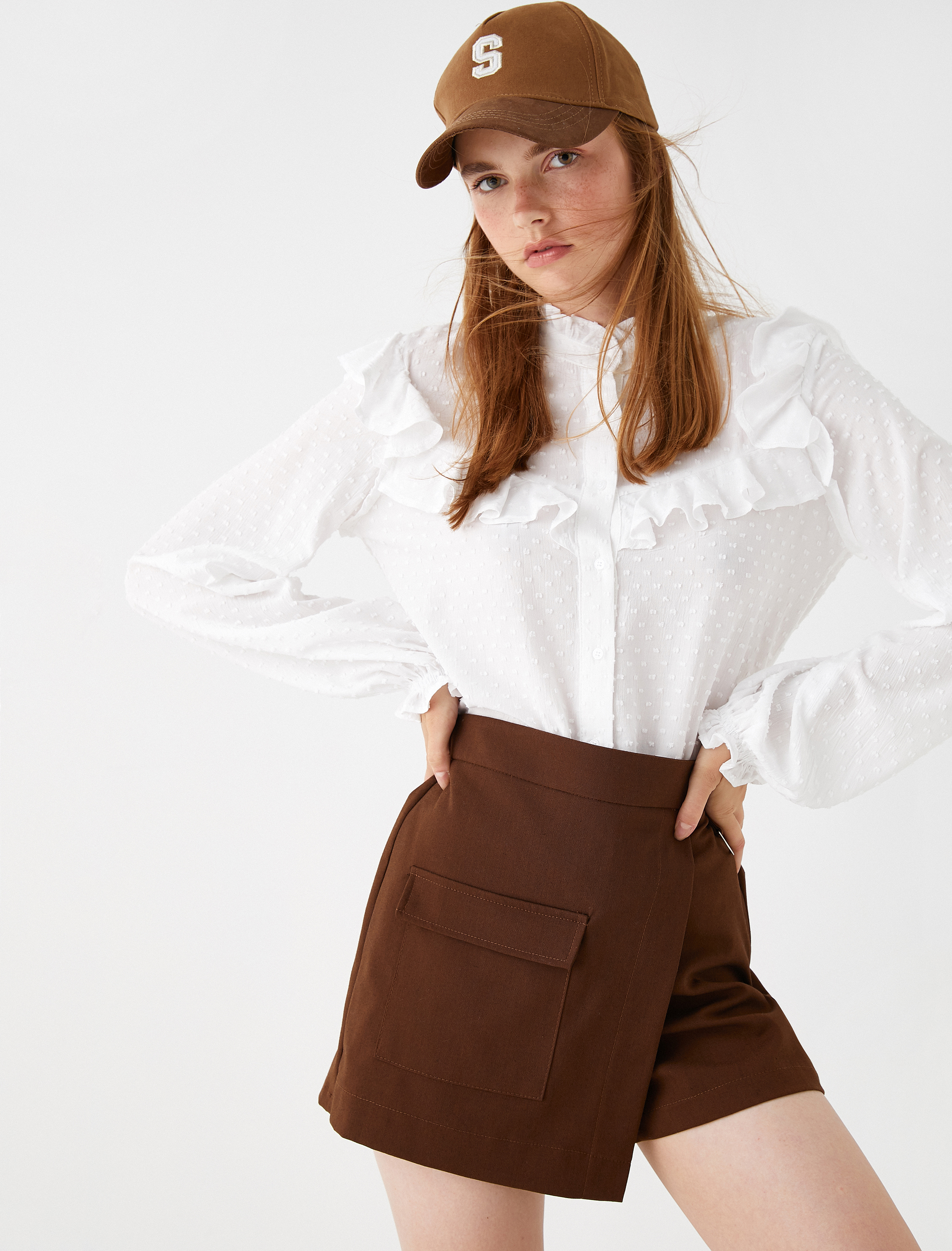   Fırfırlı Gömlek Hakim Yaka Dokulu