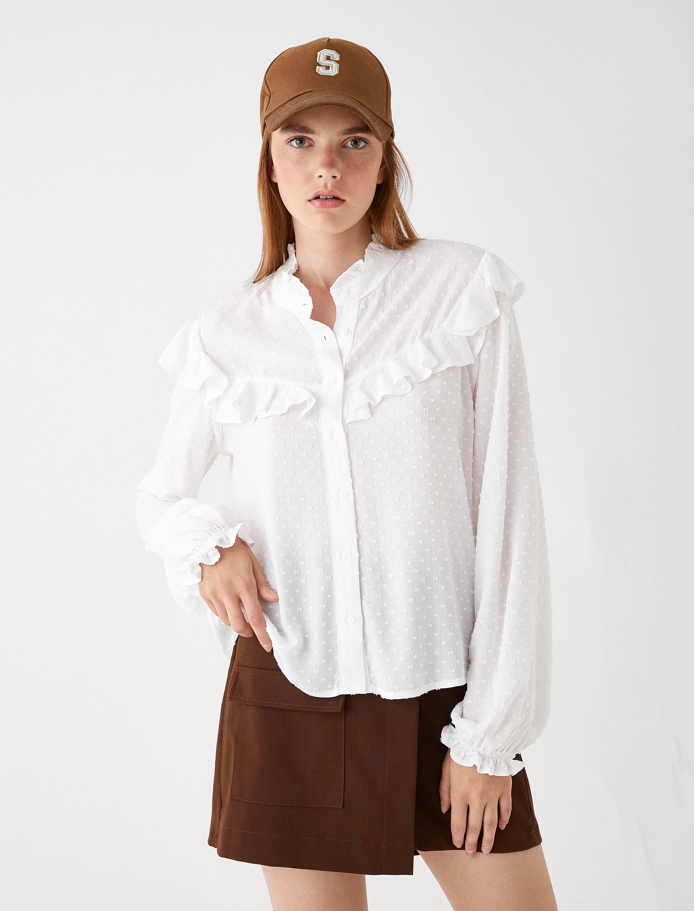   Fırfırlı Gömlek Hakim Yaka Dokulu