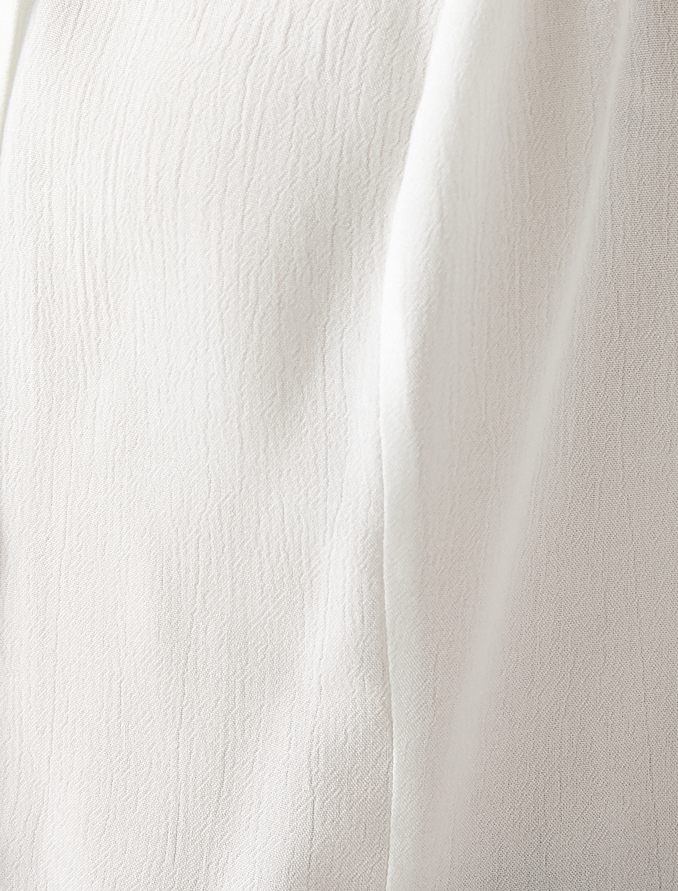   V Yaka Atlet Fırfır Detaylı