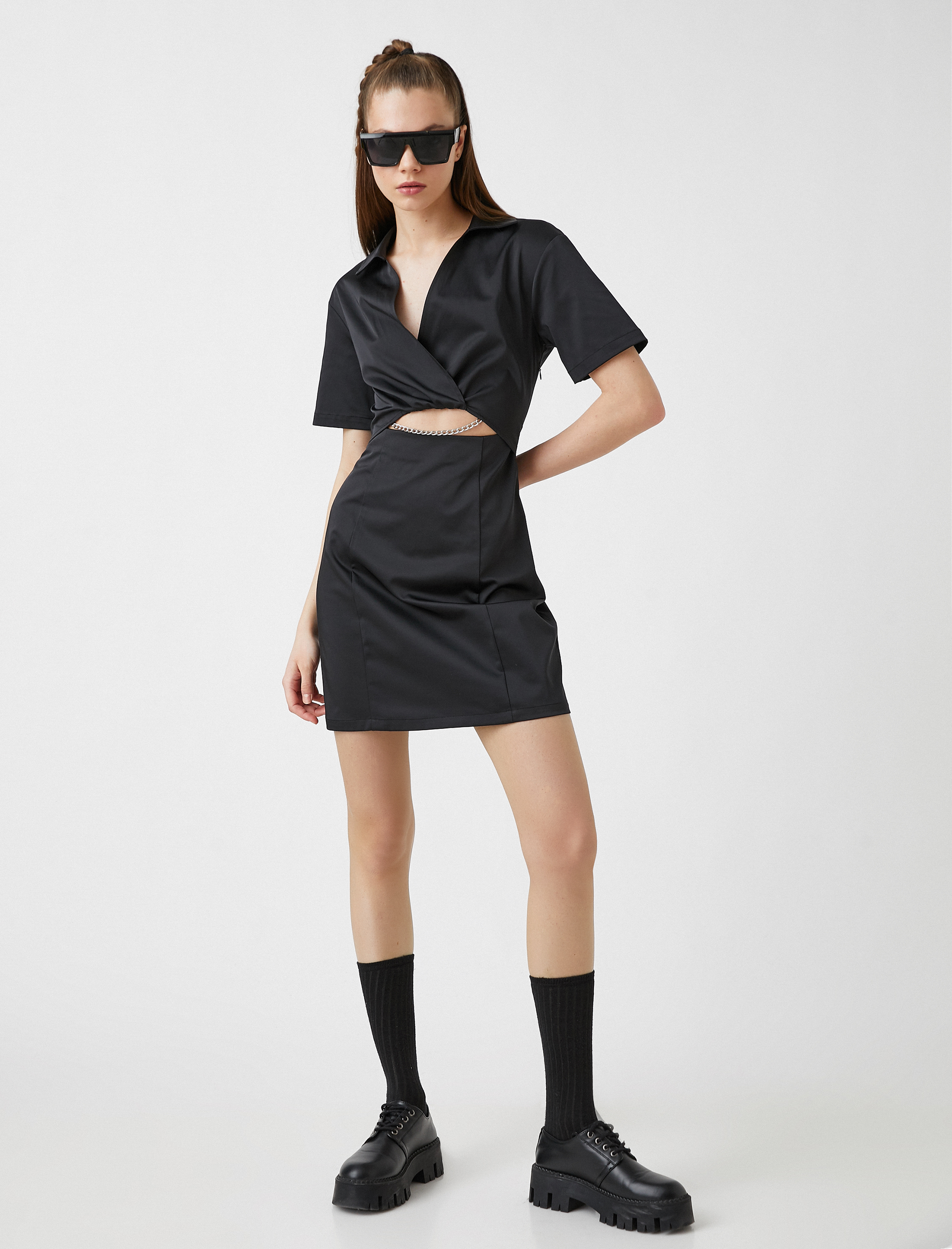   Pencere Detaylı Mini Elbise