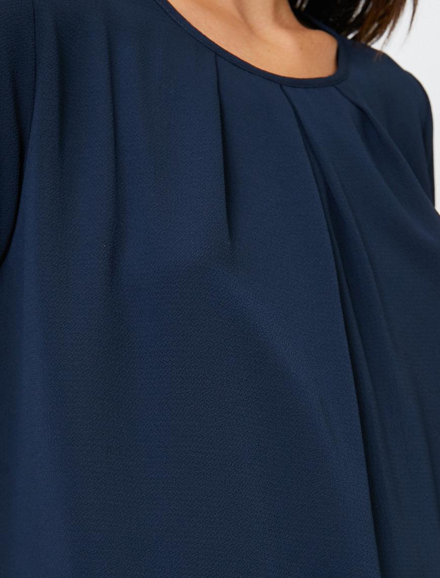   Kolları Volanlı Bluz