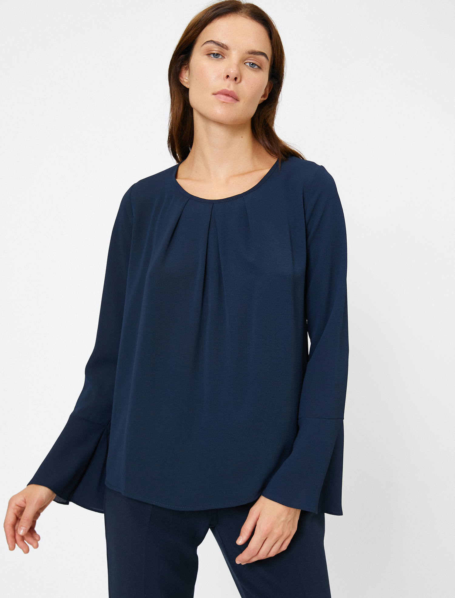 Kolları Volanlı Bluz