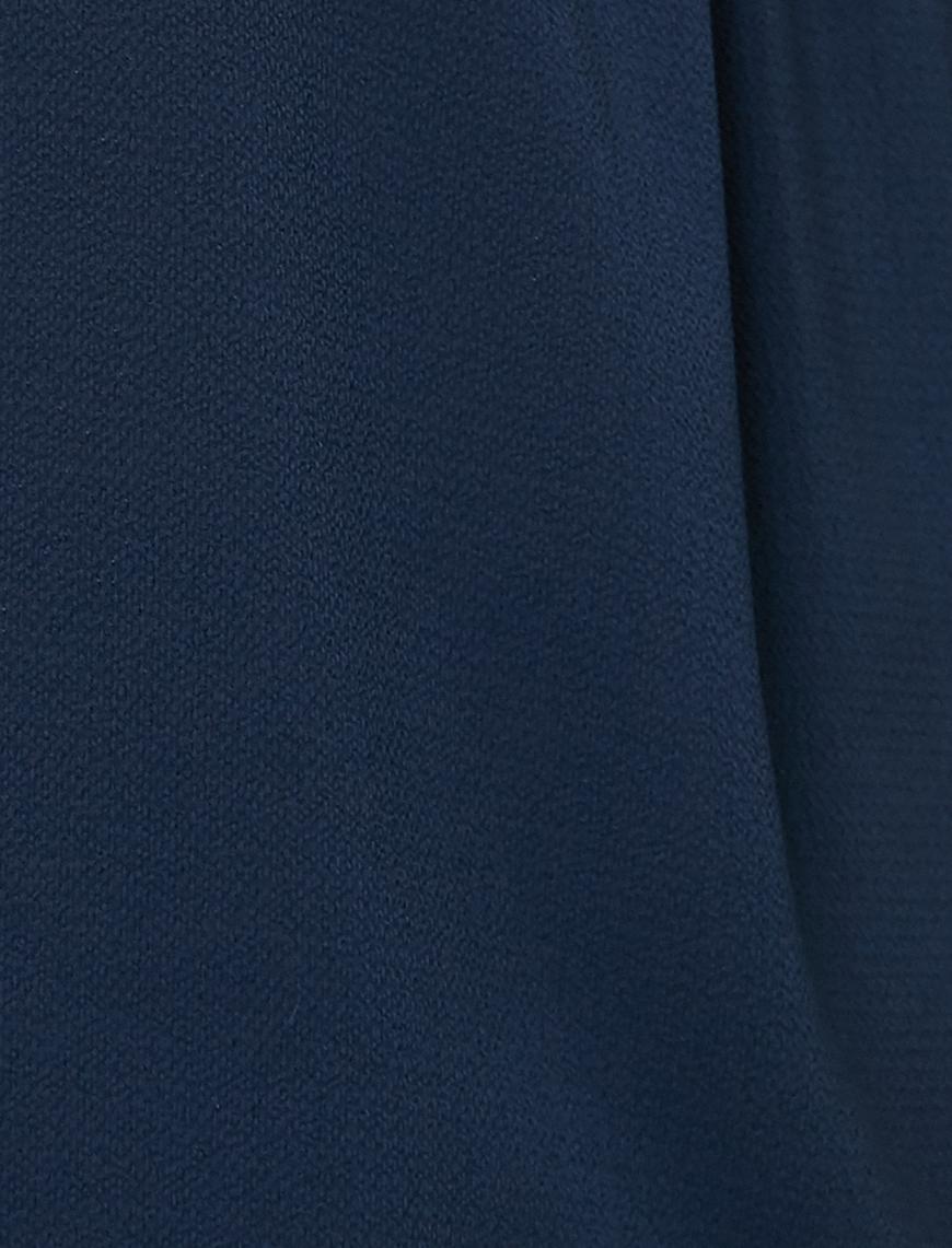   Kolları Volanlı Bluz