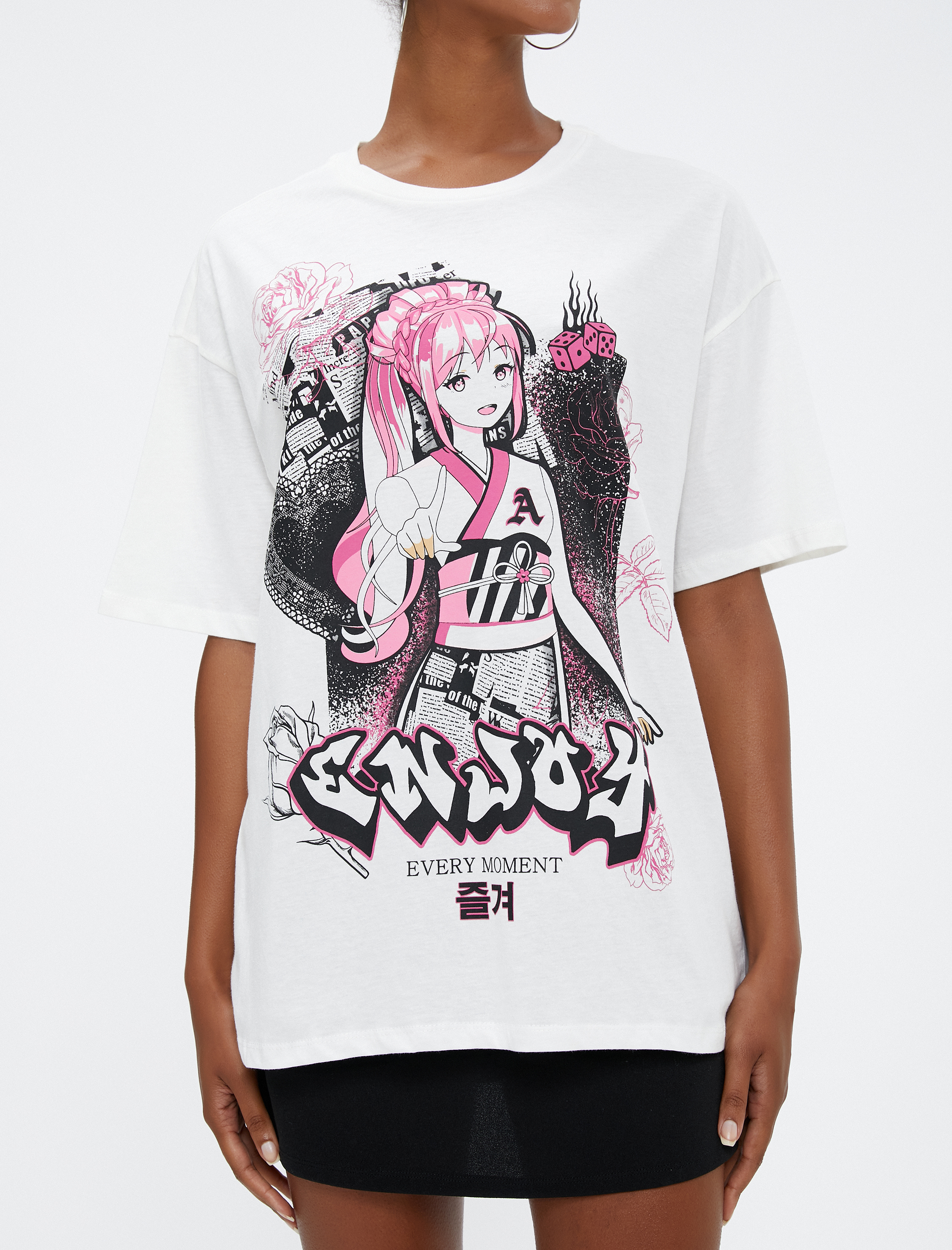   Anime Tişört Baskılı Rahat Kesim Bisiklet Yaka Kısa Kollu