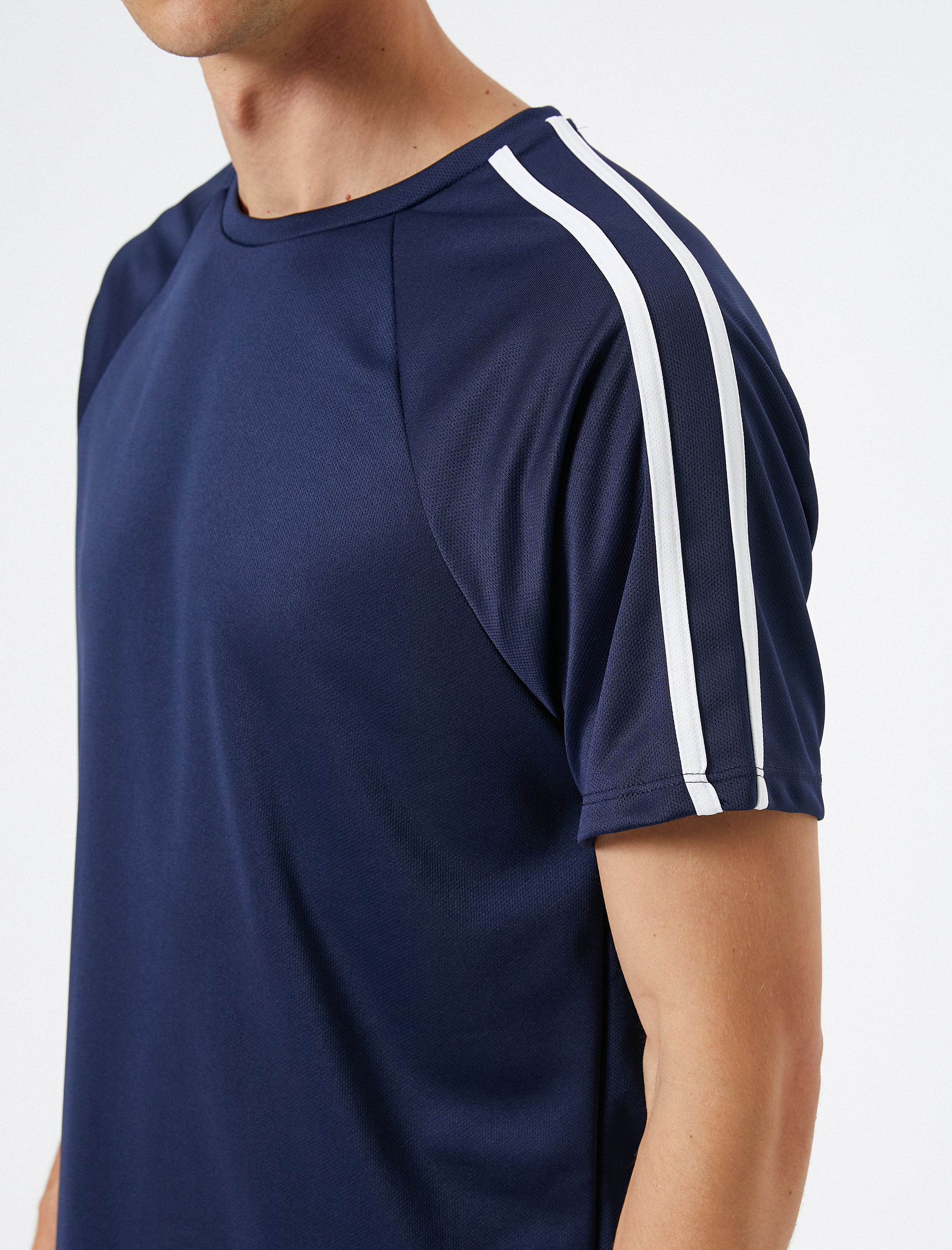   Spor Tişört Şerit Baskılı Bisiklet Yaka Reglan Kol