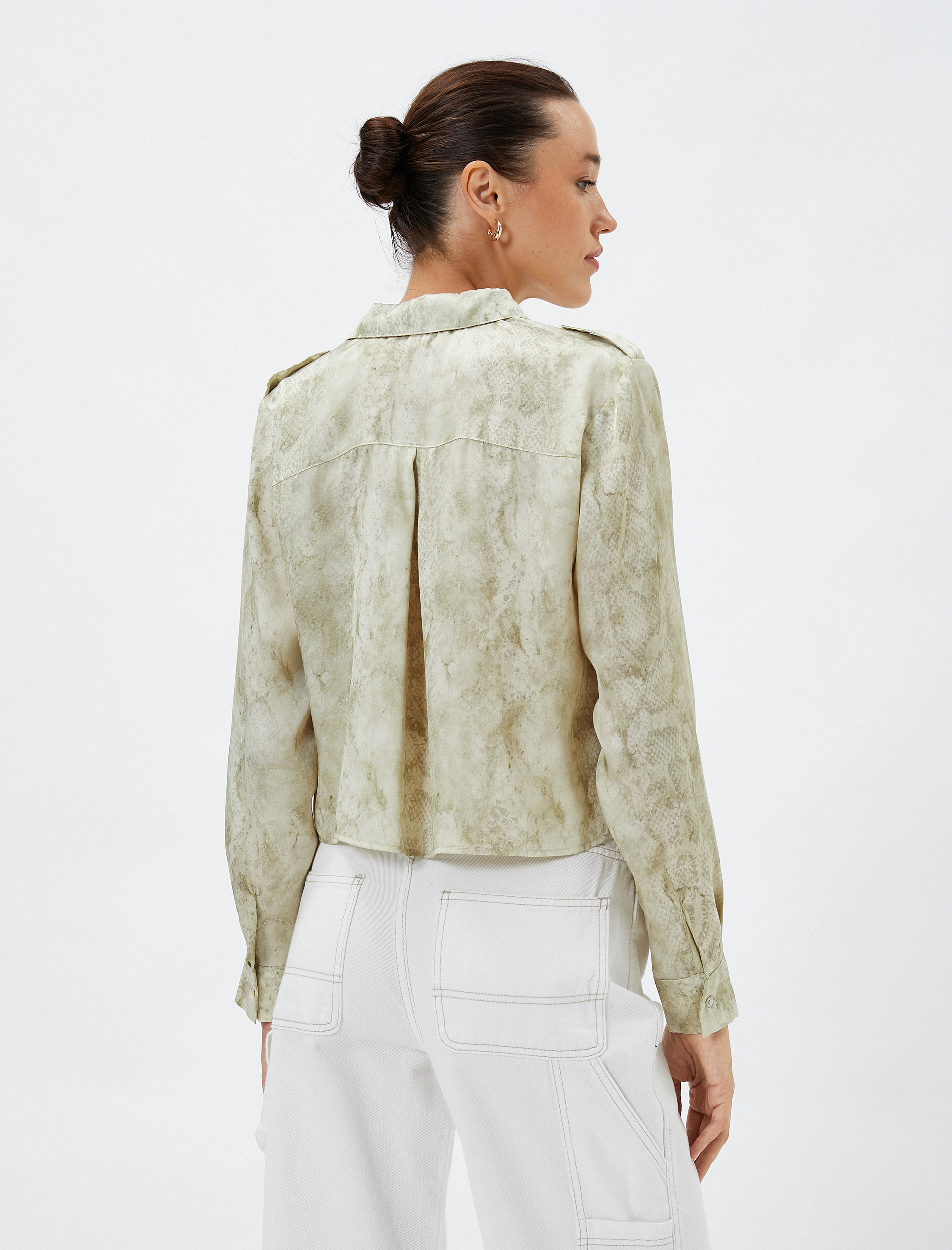   Uzun Kollu Gömlek Yılan Derisi Desenli Düğmeli