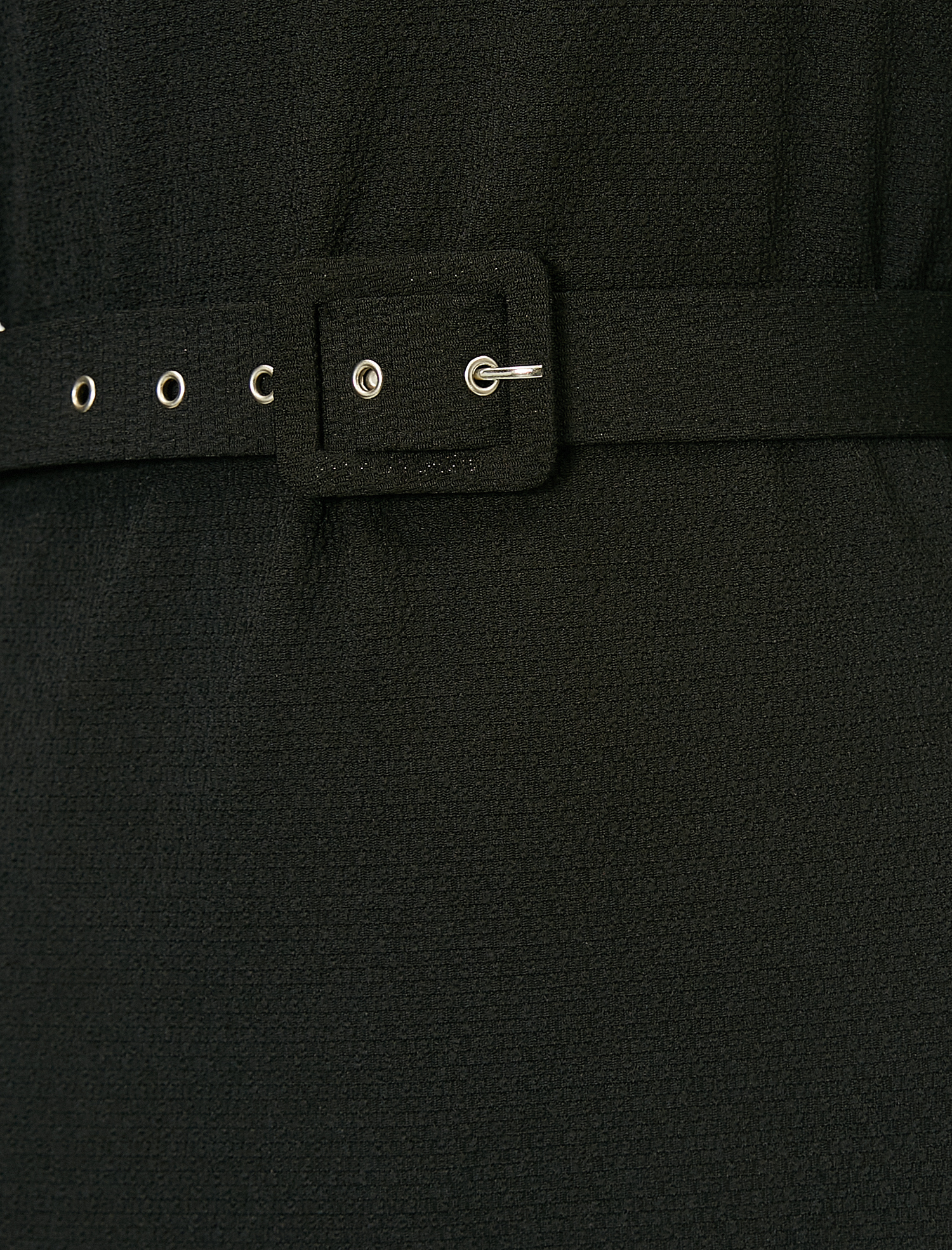   Düğme Detaylı Tişört